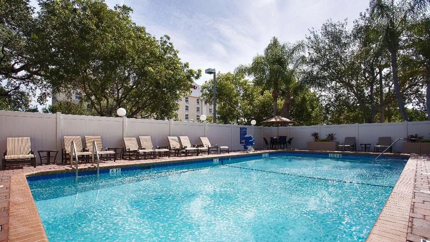 Best Western Fort Lauderdale Airport Cruise Port OUTDOOR_POOL