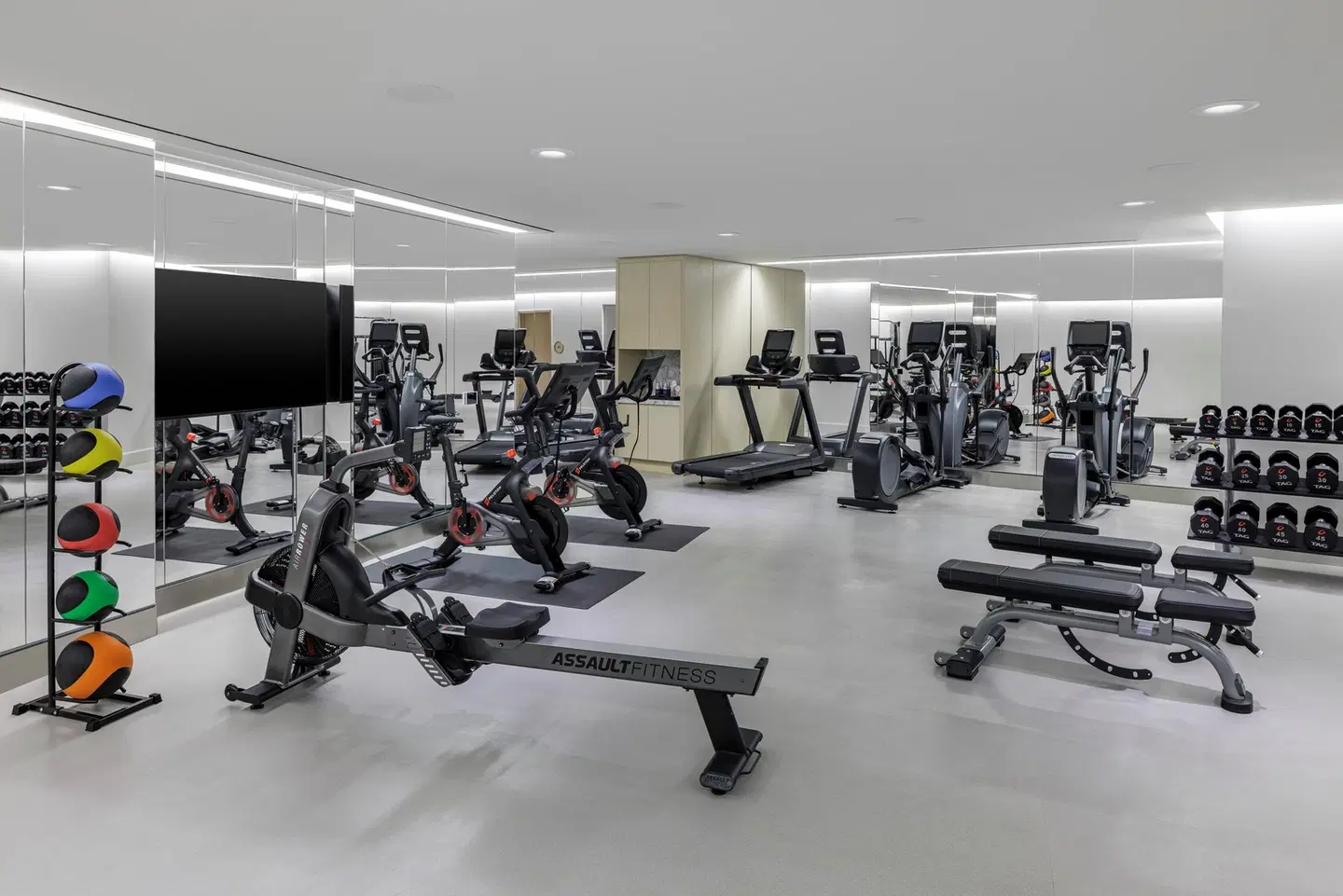The Morrow Washington Dc, Curio Collection By Hilton SPORTS_AND_LEISURE