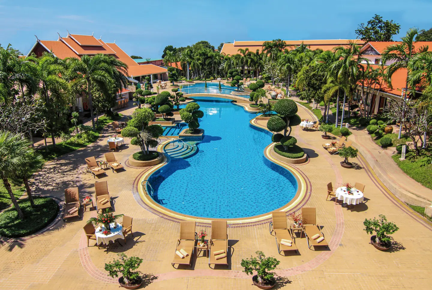 Thai Garden Resort OUTDOOR_POOL