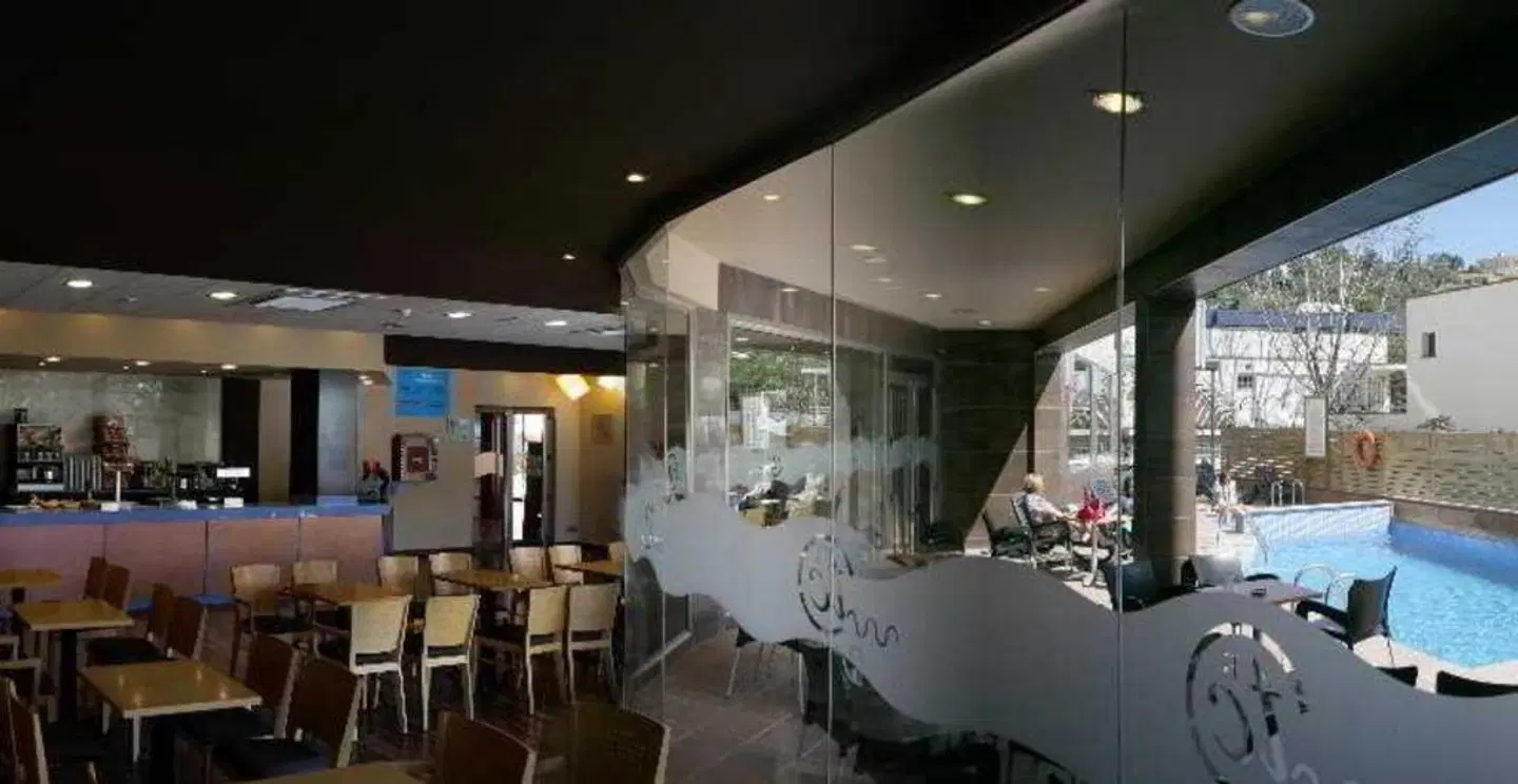 Hotel Tossa Beach Center Bar