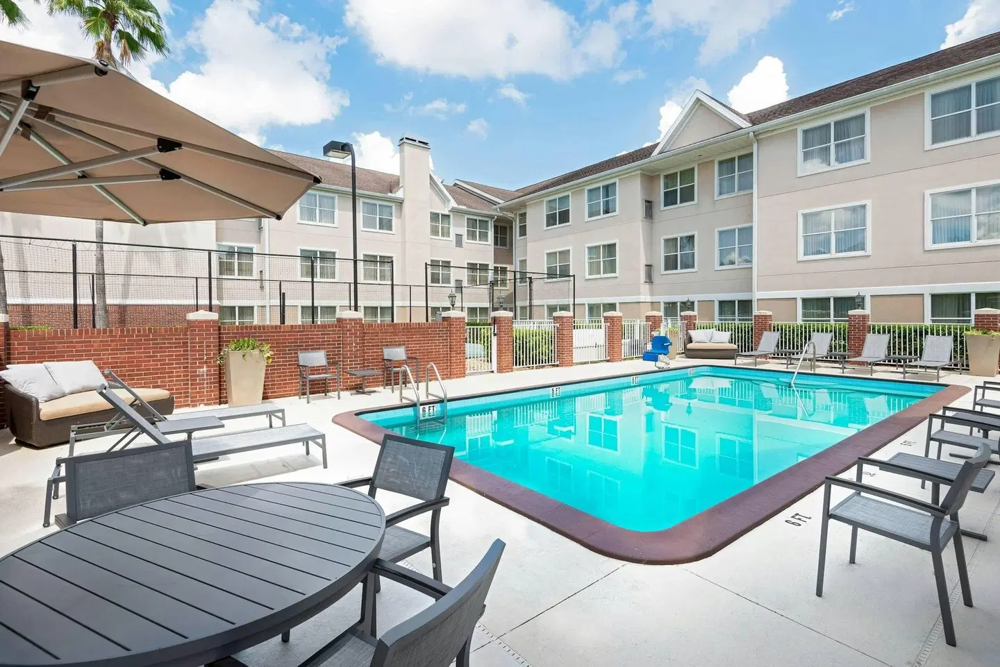 Residence Inn by Marriott Tampa Sabal Park/Brandon EXTERIOR