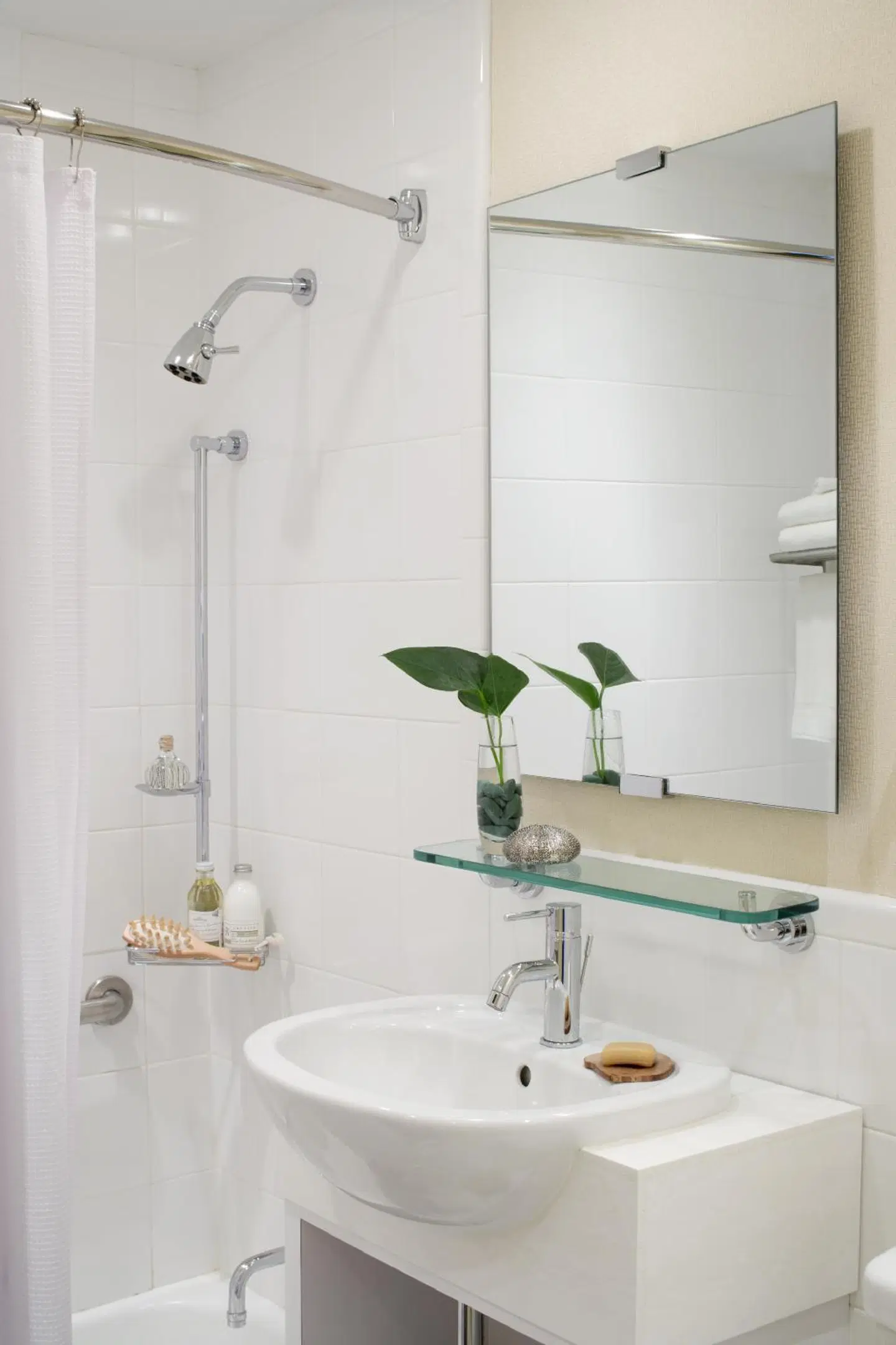 The Gardens Sonesta ES Suites New York Badezimmer