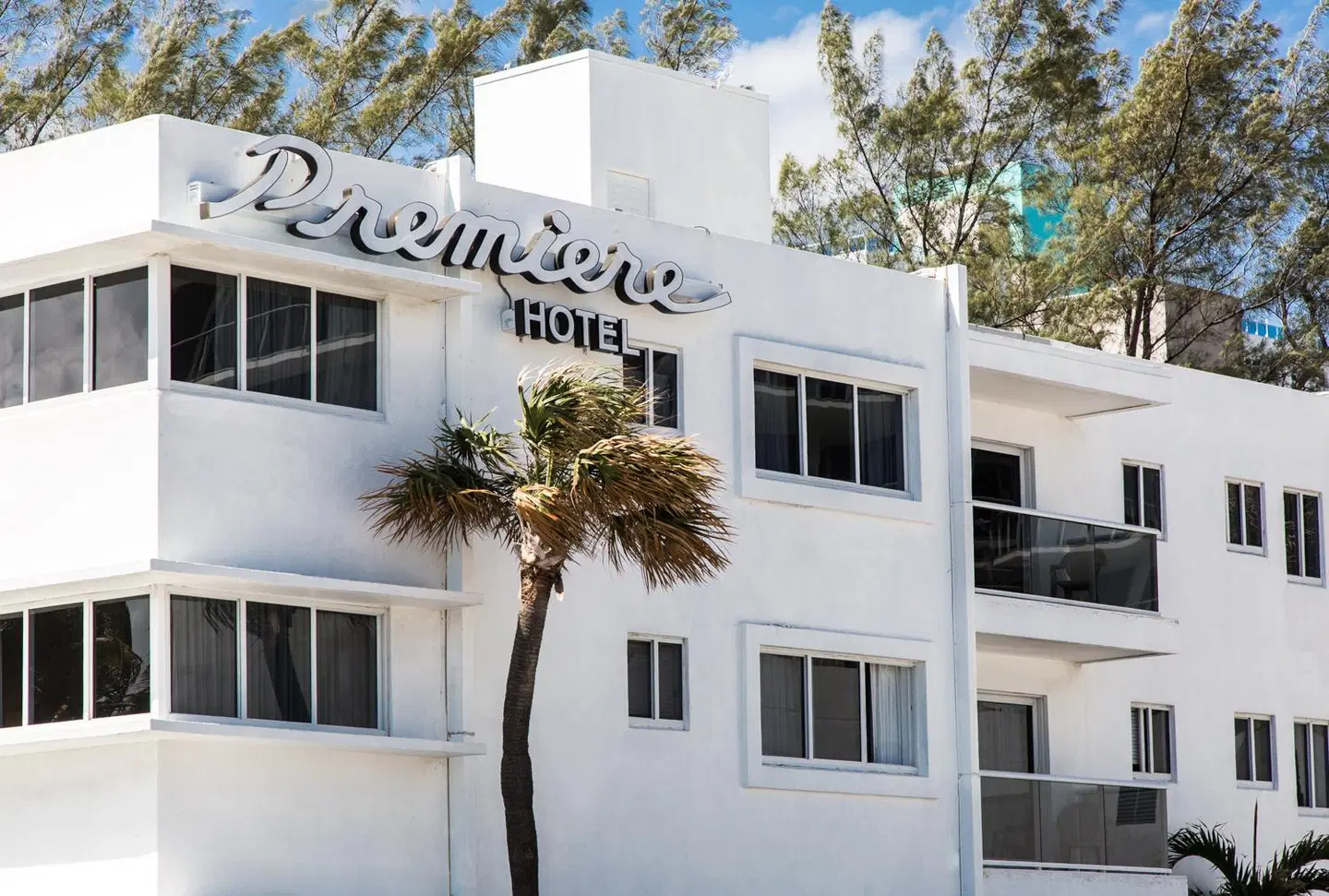 Premiere Hotel EXTERIOR