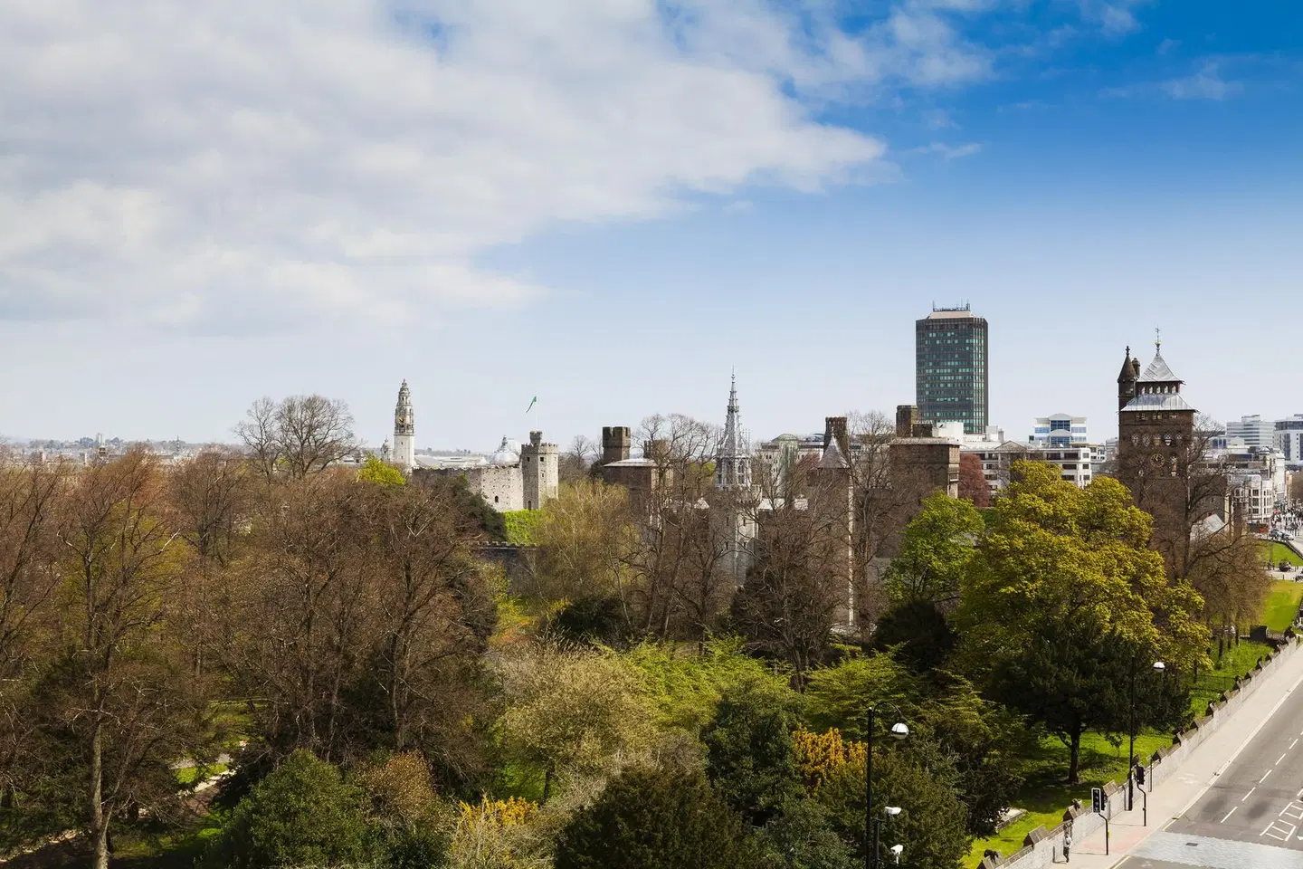 Holiday Inn Cardiff City Centre by IHG LANDSCAPE
