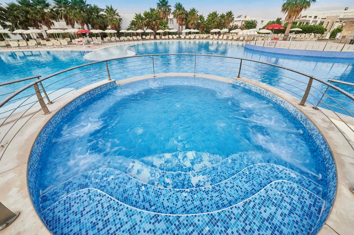 Riva Marina Resort OUTDOOR_POOL