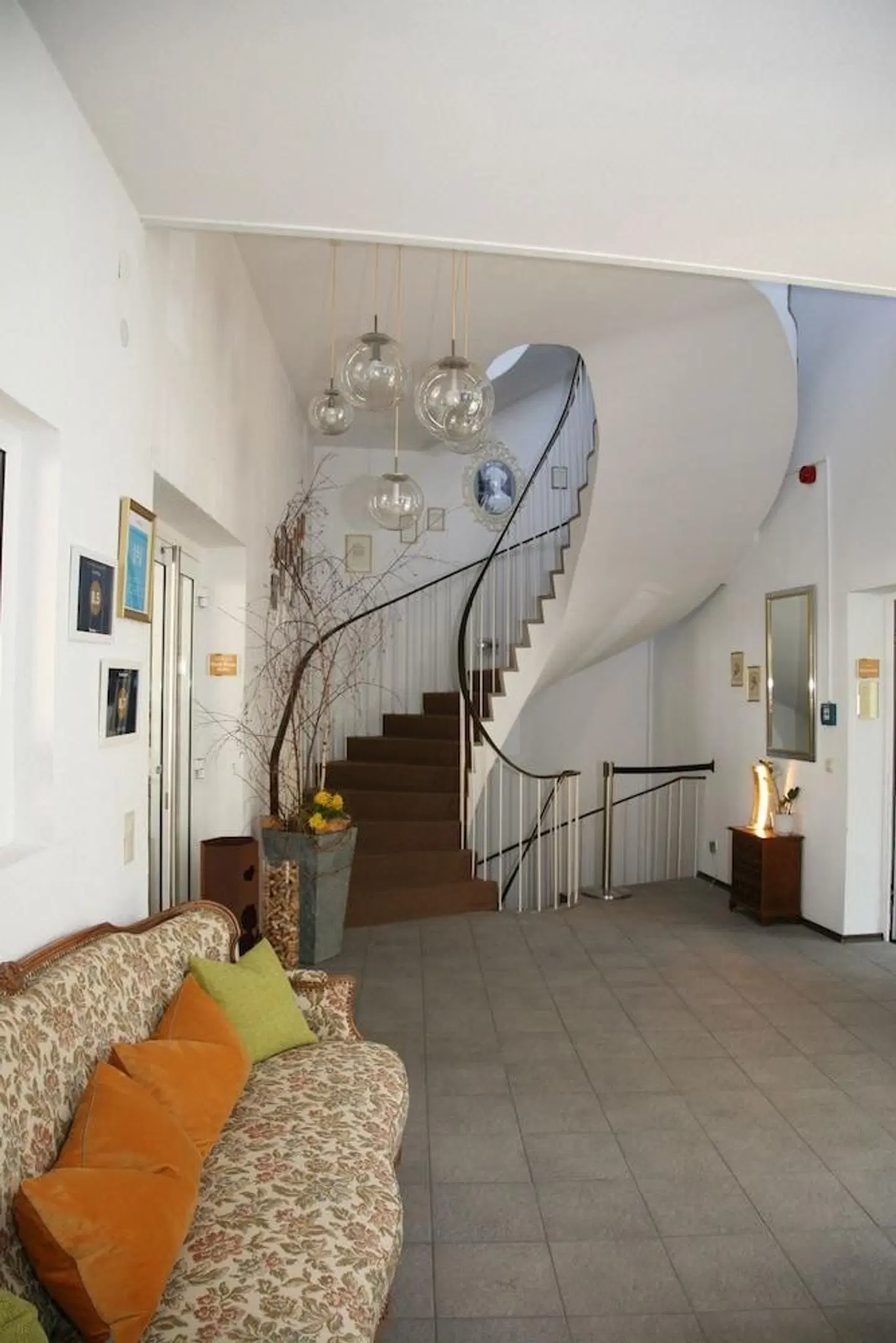 Pflug LOUNGE_LOBBY