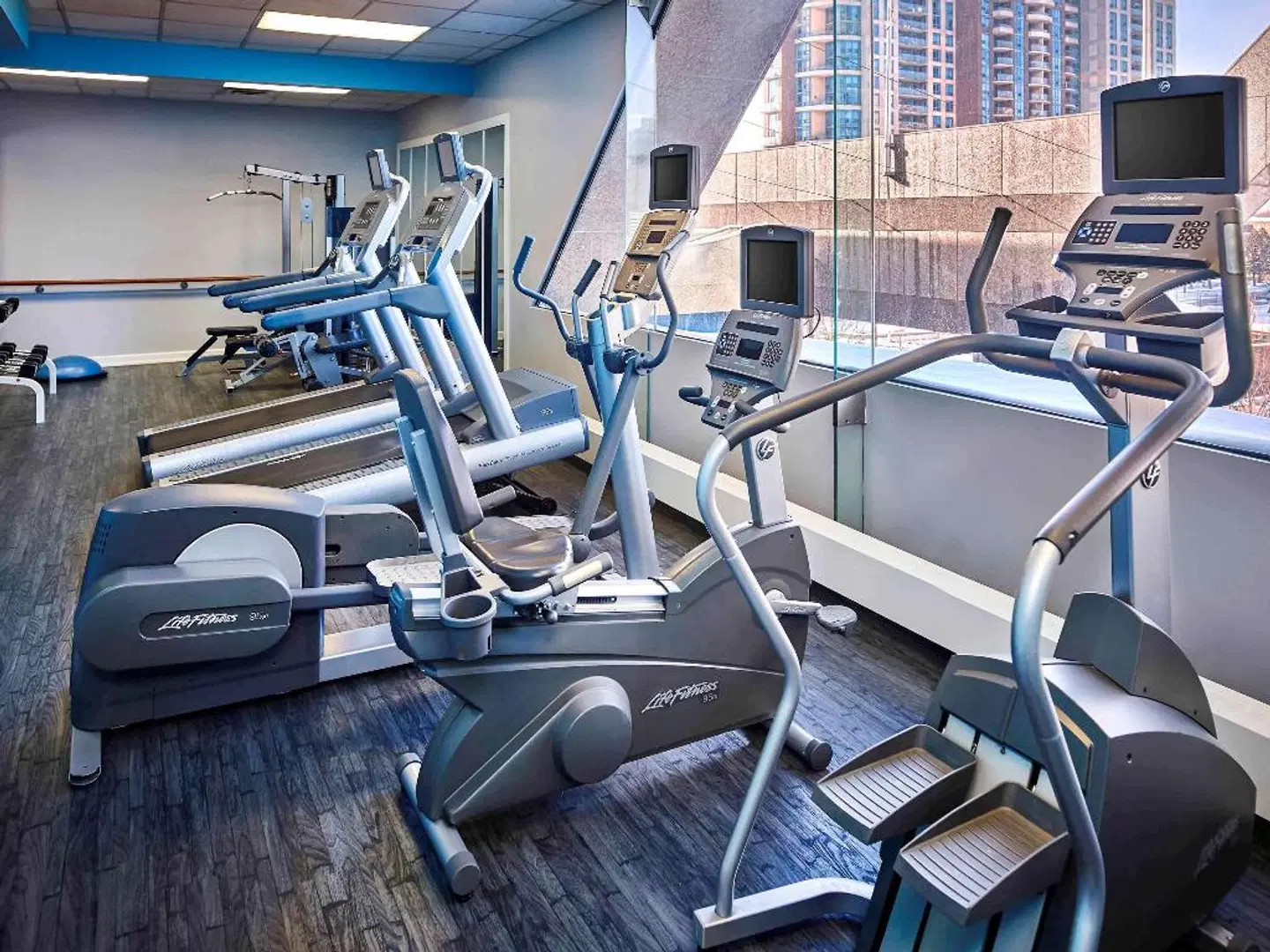 Novotel Toronto North York Hotel SPORTS_AND_LEISURE