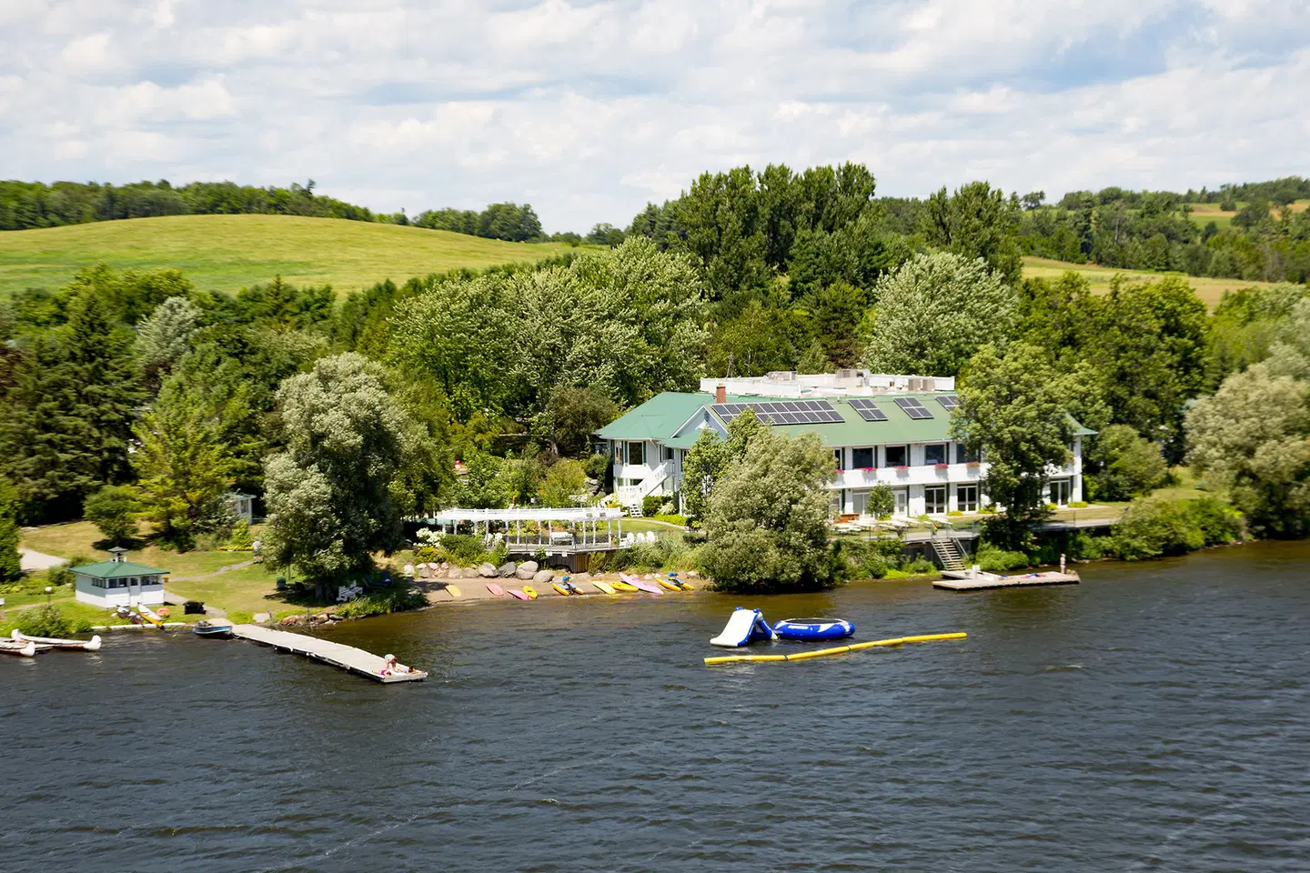 Elmhirst's Resort EXTERIOR