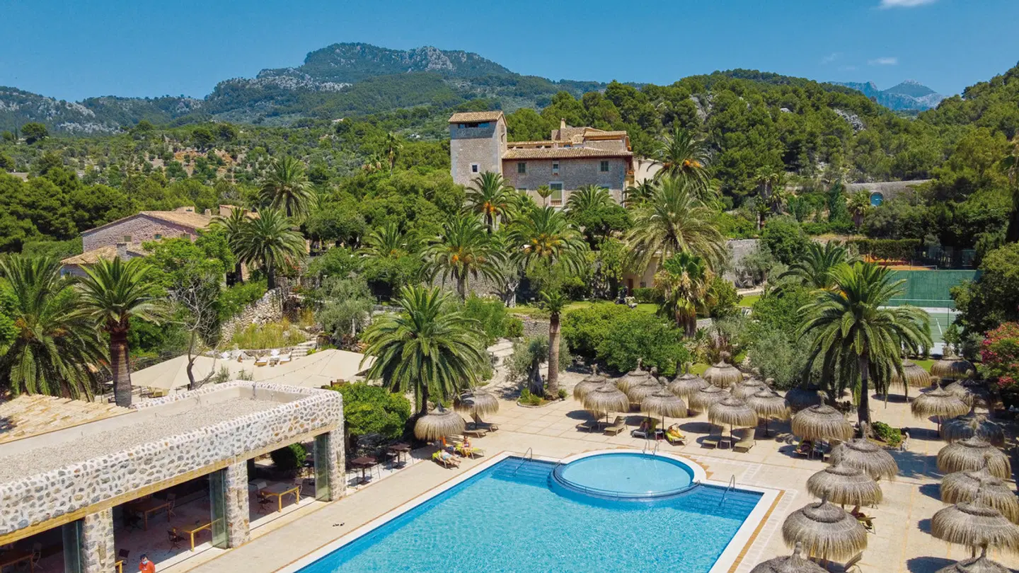 Es Port OUTDOOR_POOL