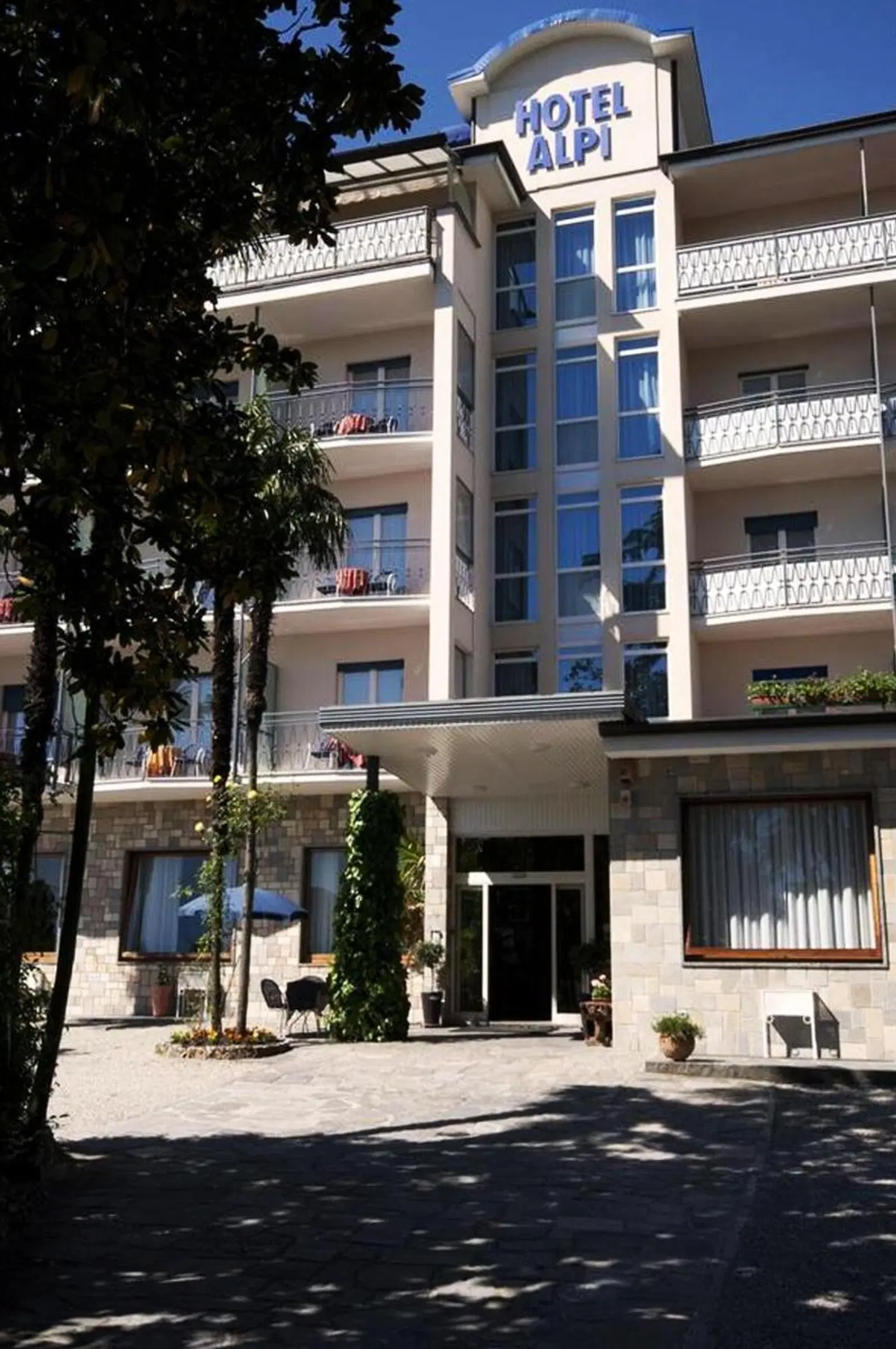 Hotel Alpi EXTERIOR