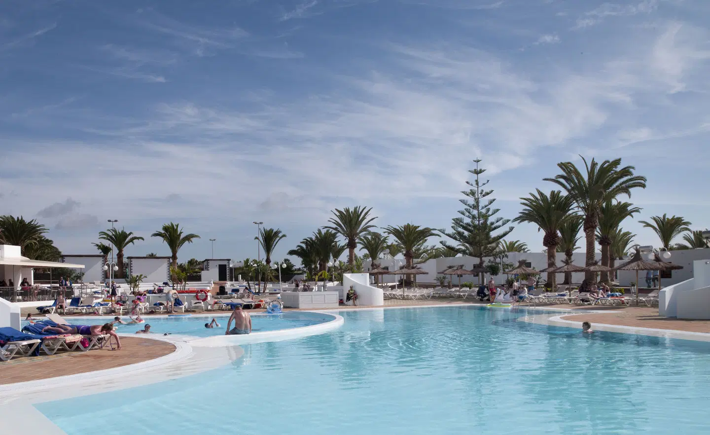 HL Rio Playa Blanca OUTDOOR_POOL