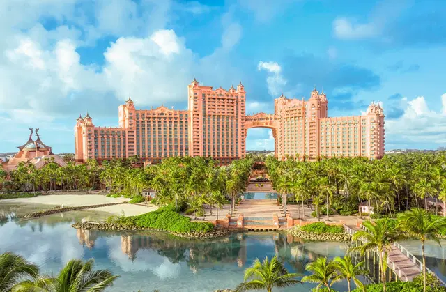 The Royal at Atlantis EXTERIOR