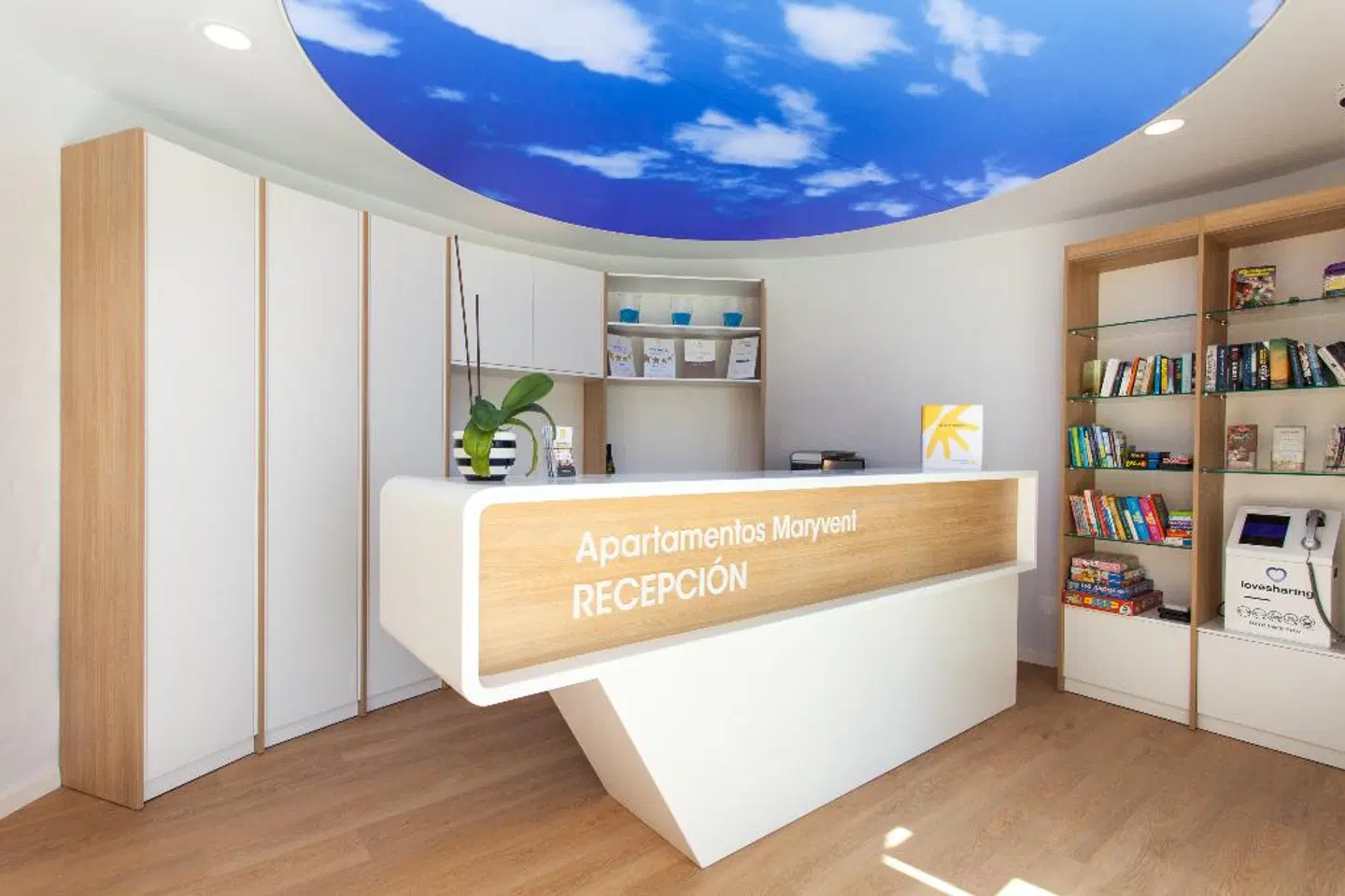 R2 Maryvent Beach Apartment LOUNGE_LOBBY