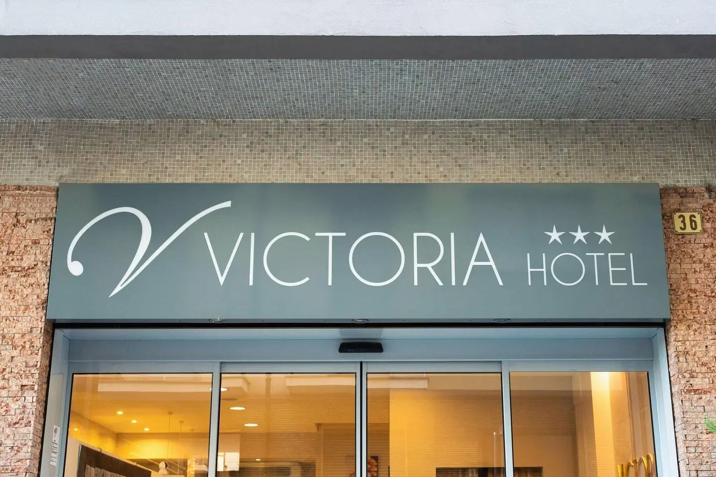 Hotel Victoria EXTERIOR