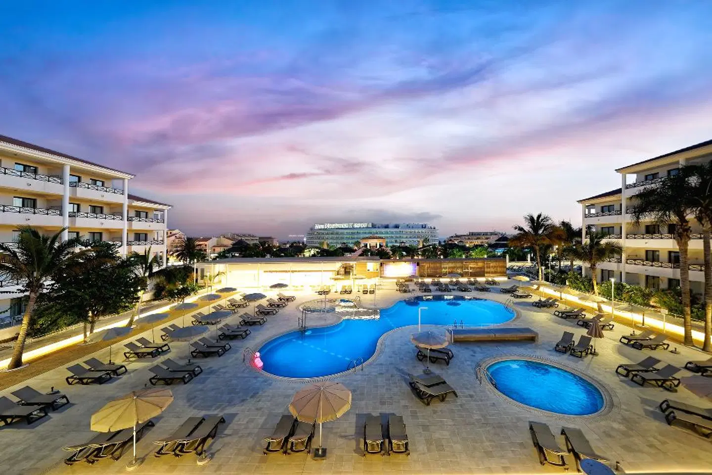 Apart Parque La Paz OUTDOOR_POOL