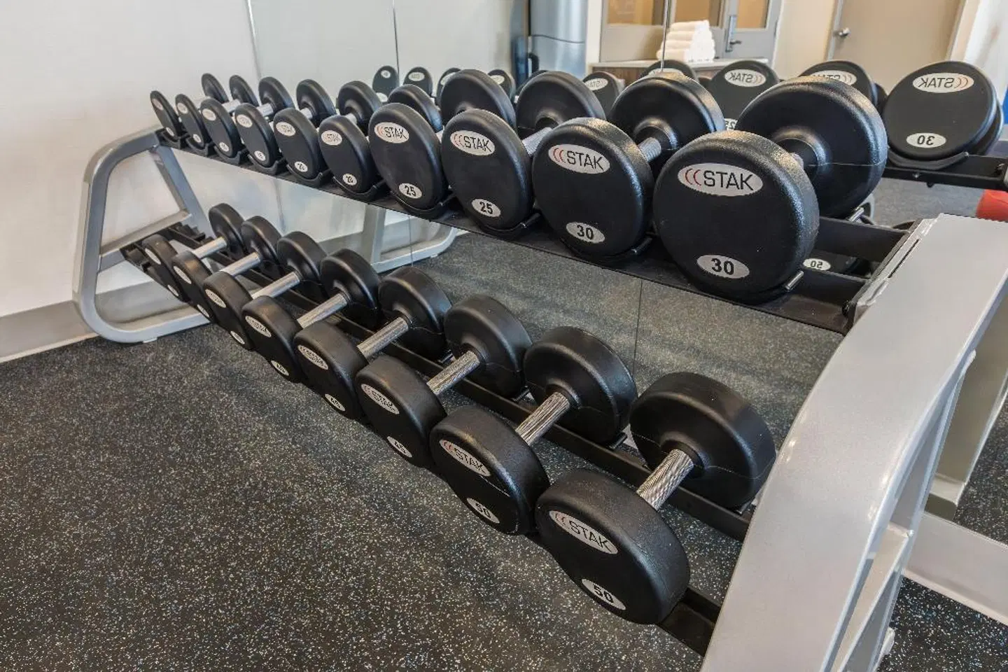 Holiday Inn Express Toronto North York by IHG SPORTS_AND_LEISURE
