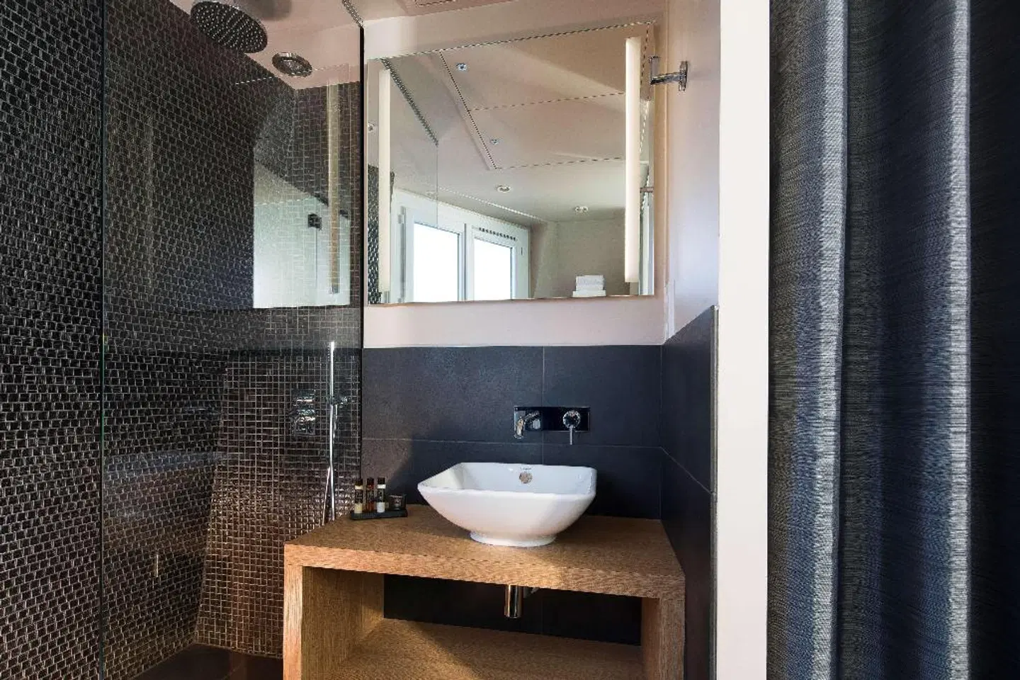 Best Western Quartier Latin Pantheon Badezimmer