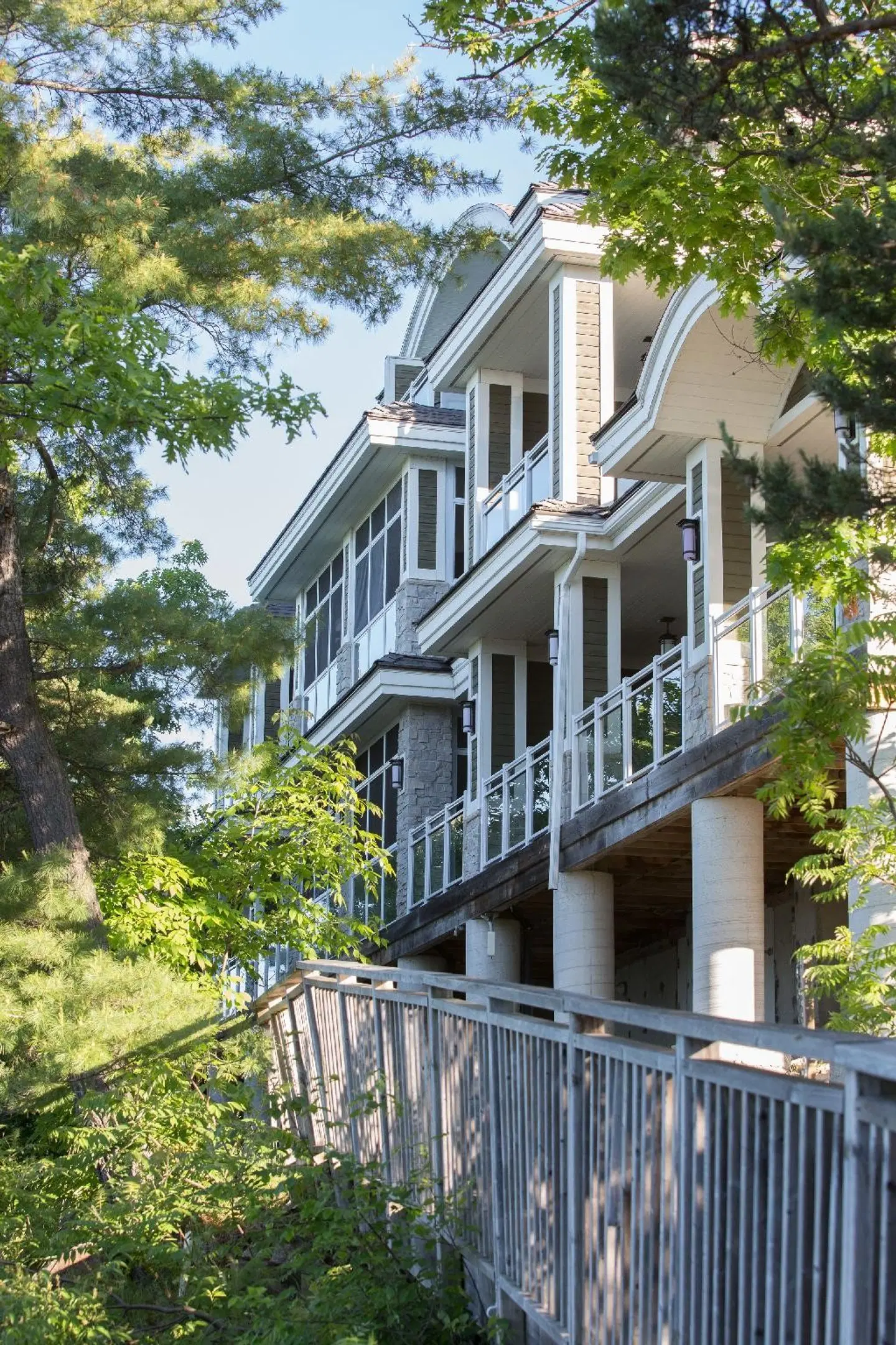 Touchstone Resort EXTERIOR