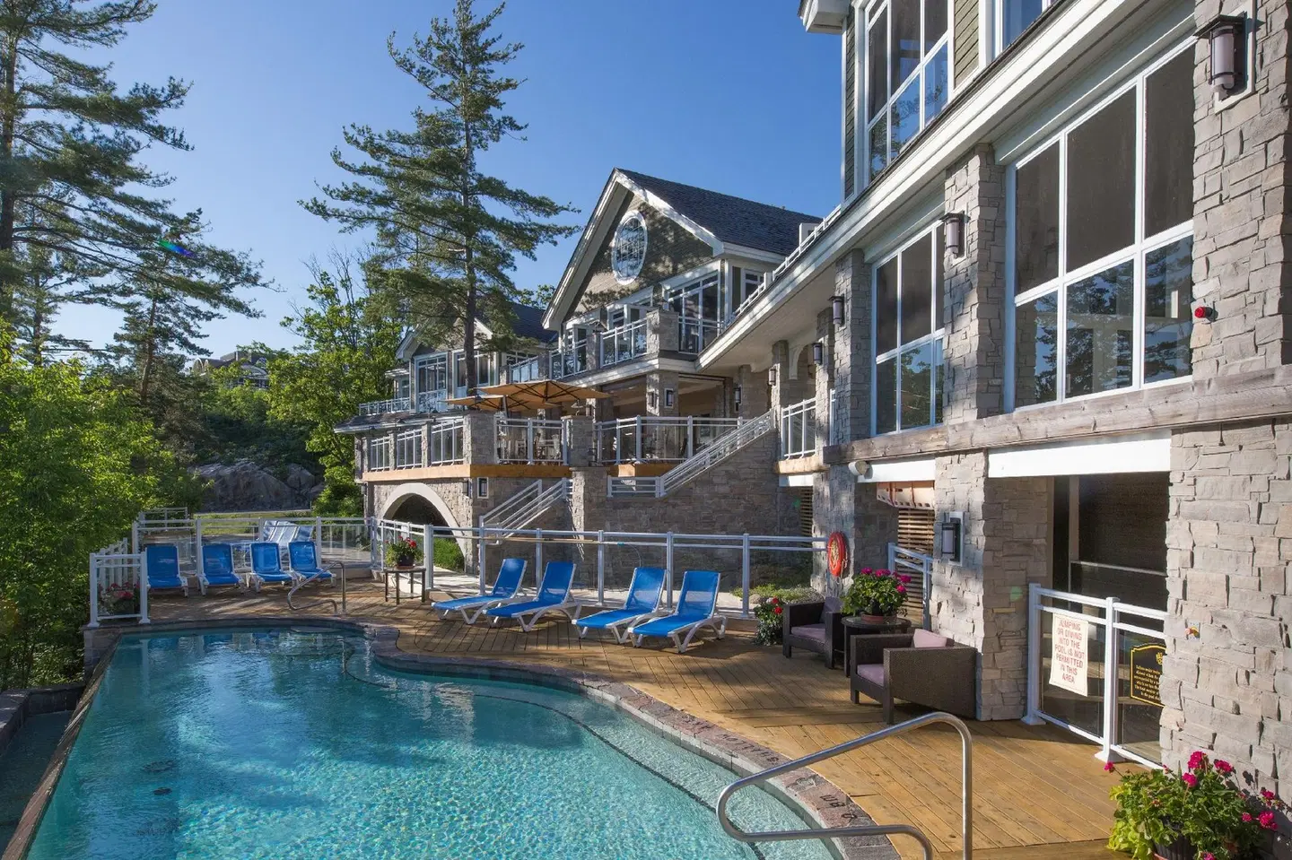Touchstone Resort EXTERIOR