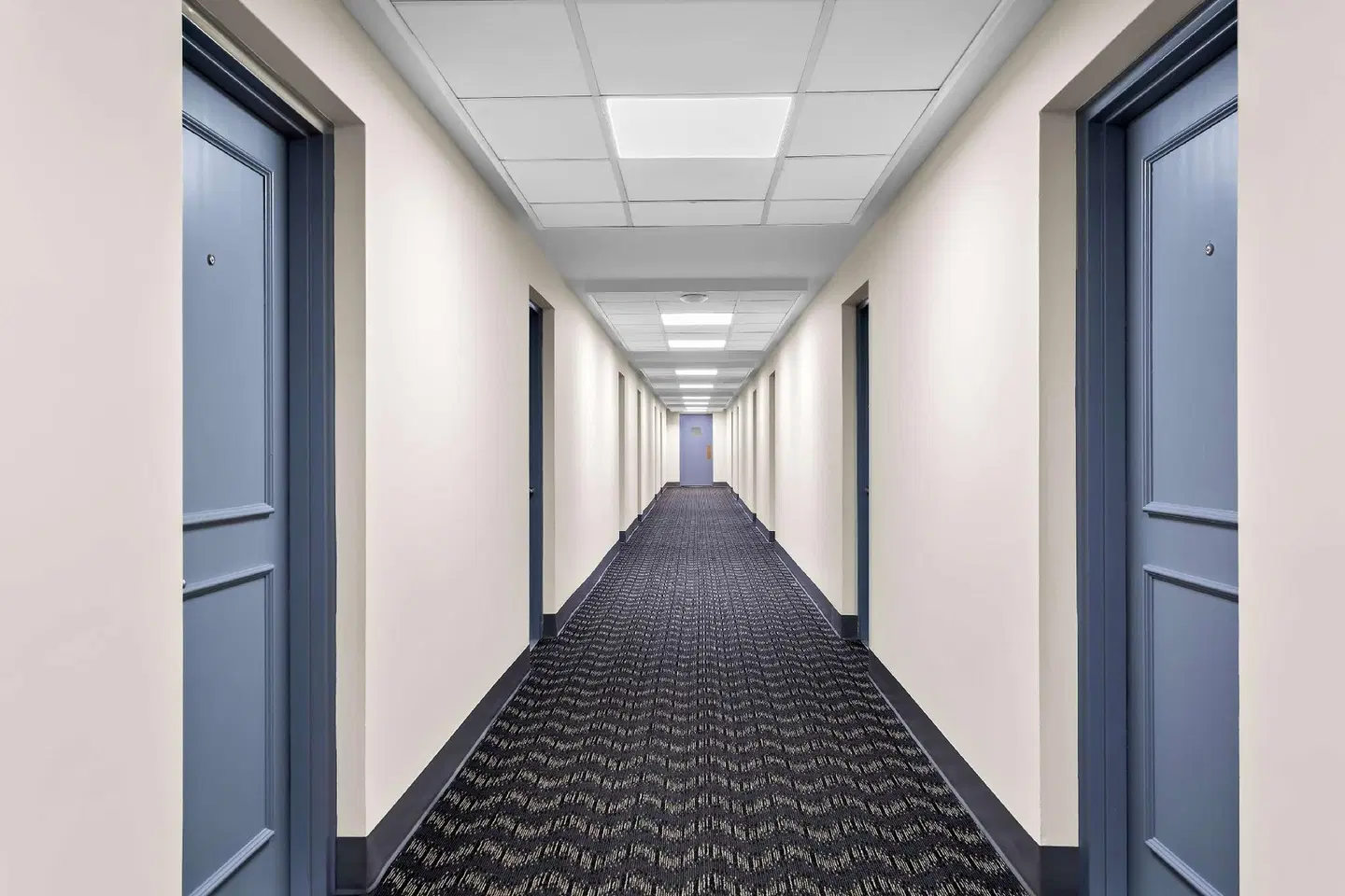 SureStay Plus by Best Western Windsor LOUNGE_LOBBY