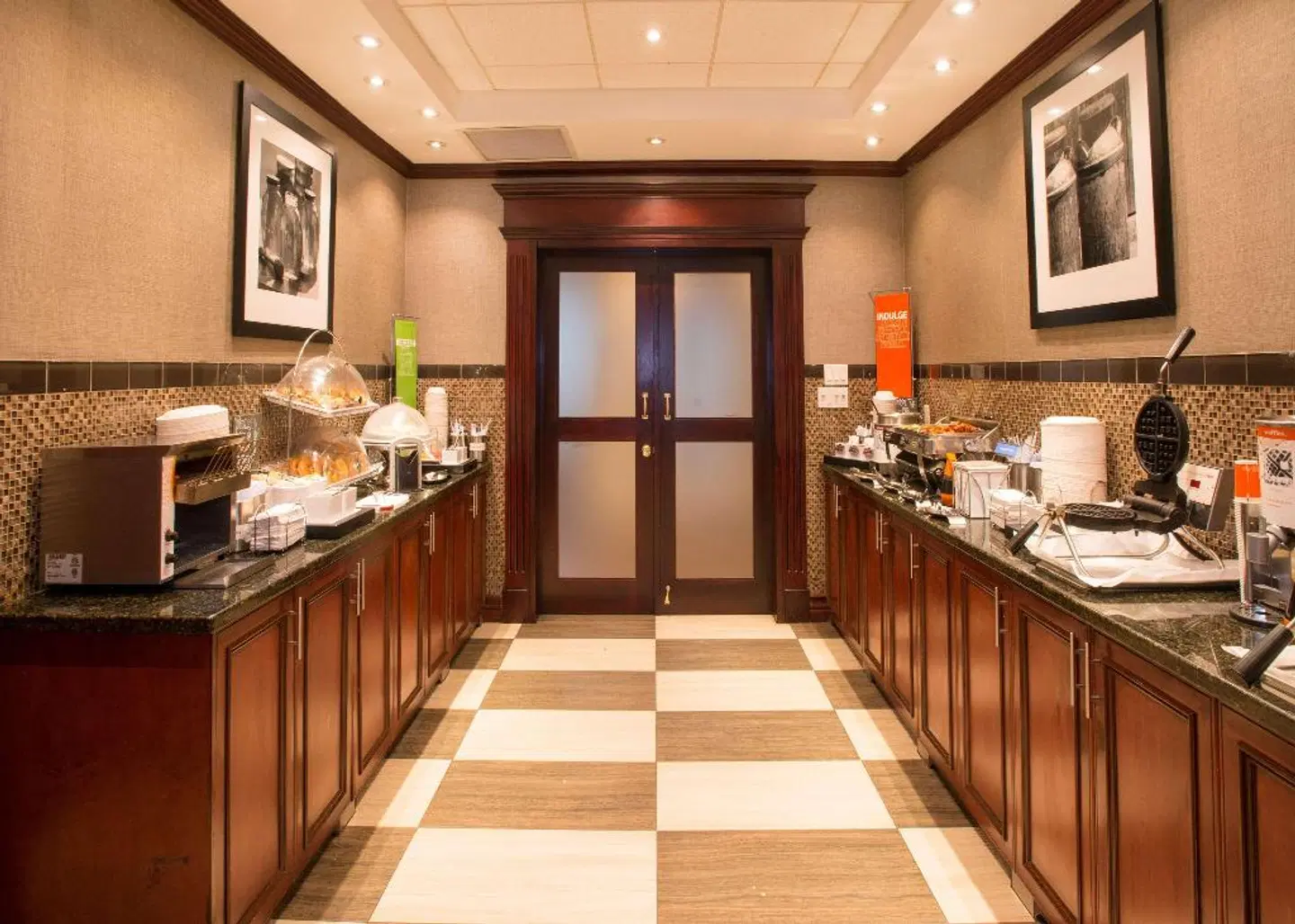 Hampton Inn by Hilton Toronto-Mississauga West Restaurant