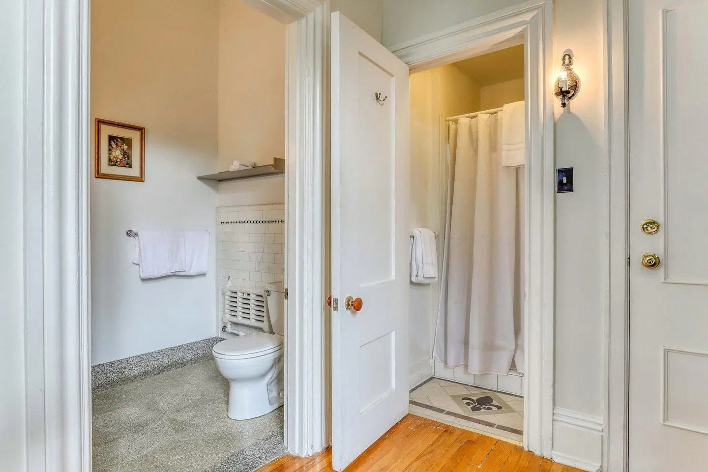 Hochelaga Inn Badezimmer