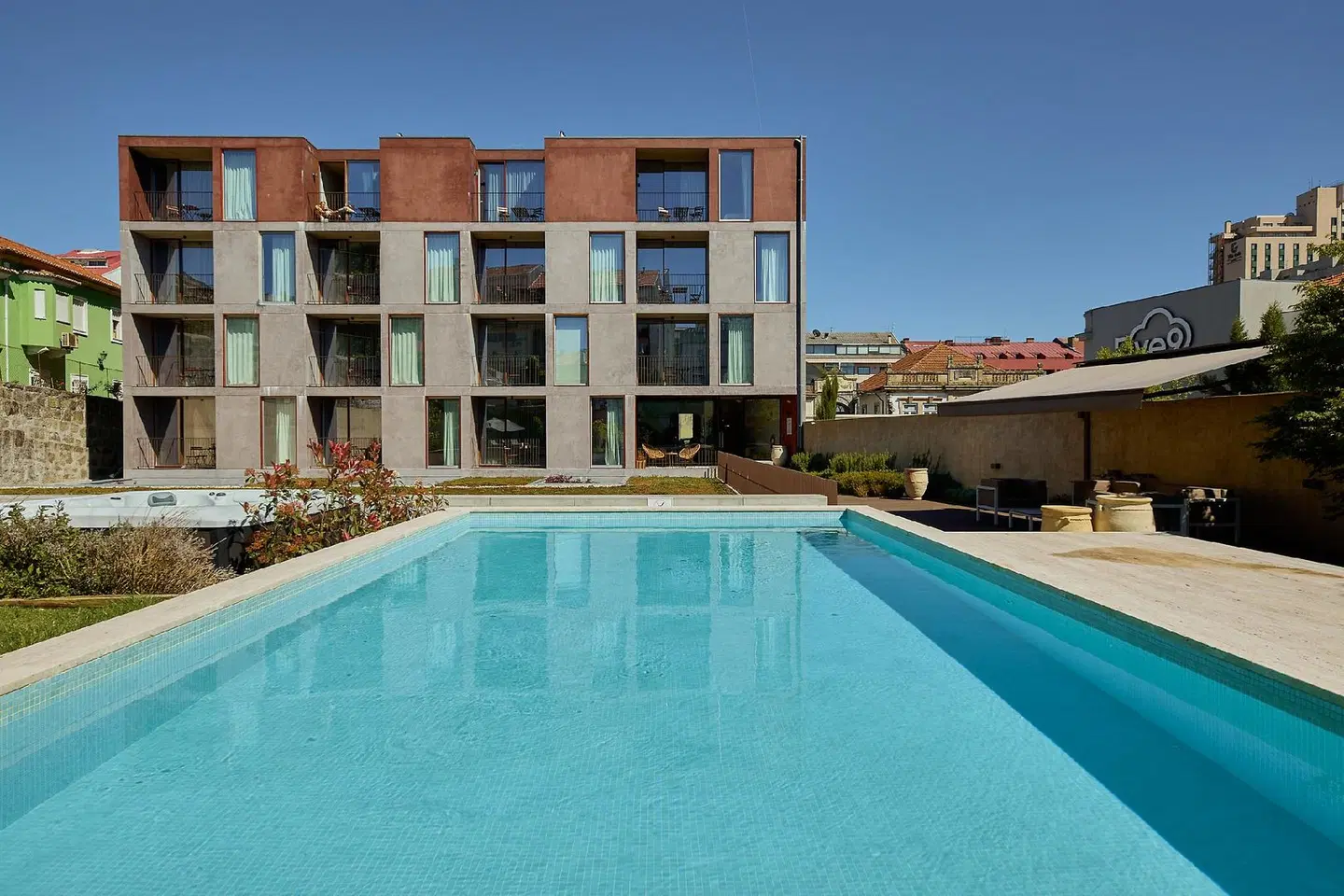 Aparthotel Oporto Anselmo OUTDOOR_POOL