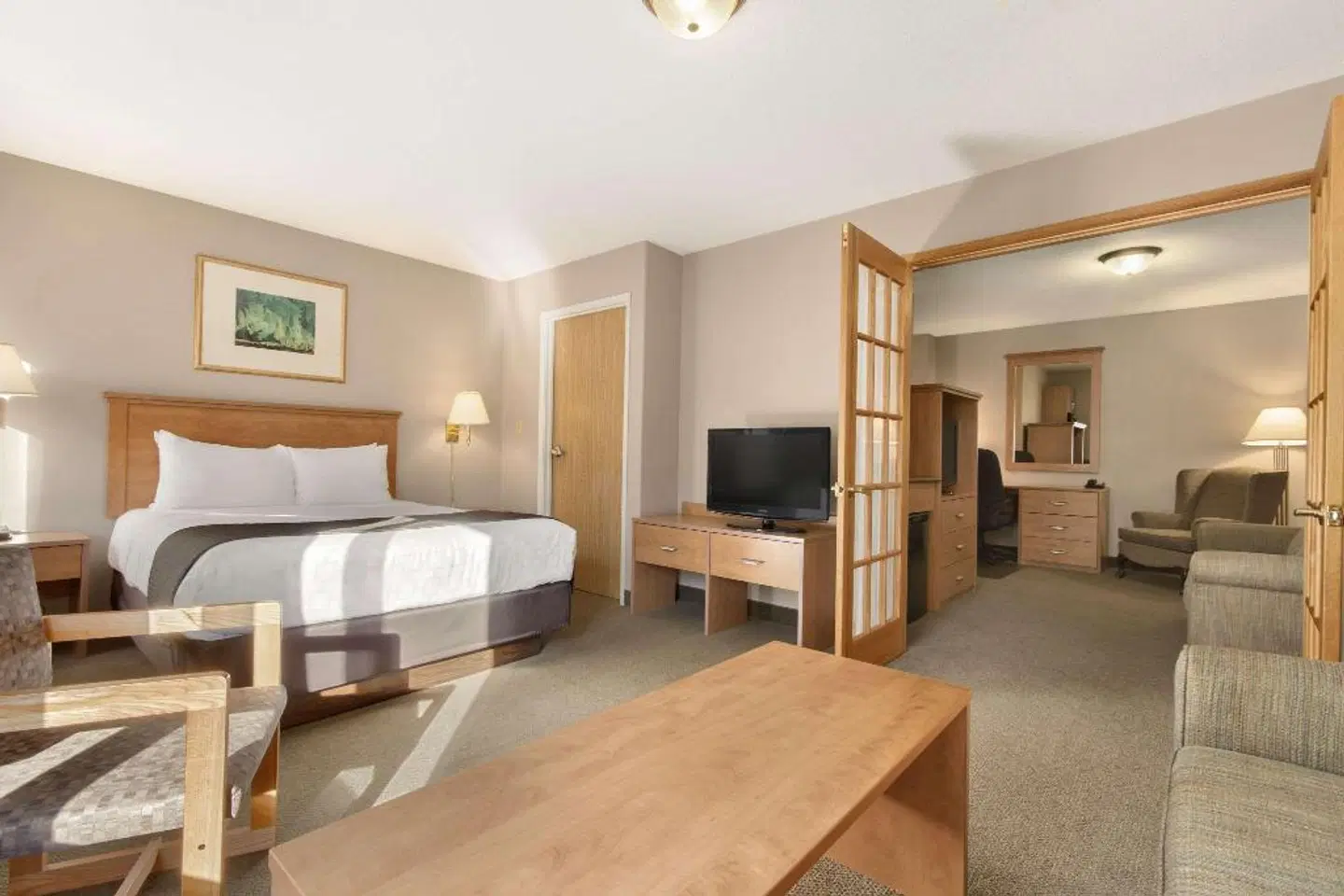 Days Inn & Suites by Wyndham Thunder Bay ROOM_EXAMPLE