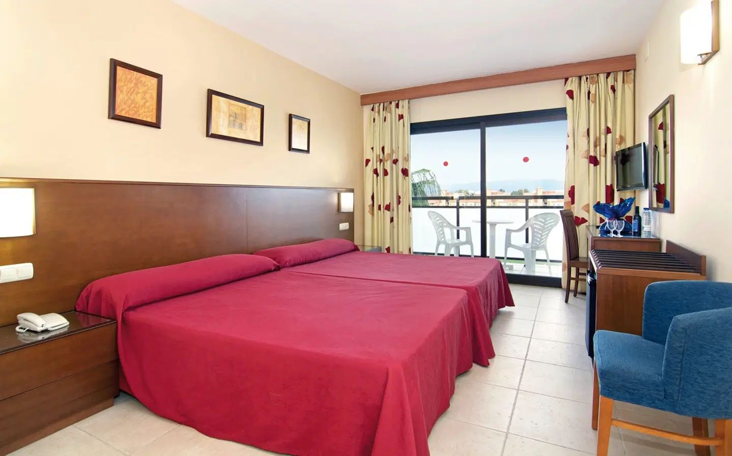 Hotel Puente Real ROOM_EXAMPLE