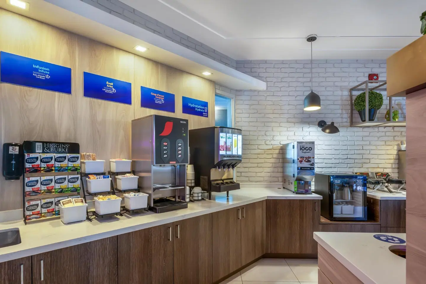 Best Western Belleville Bar