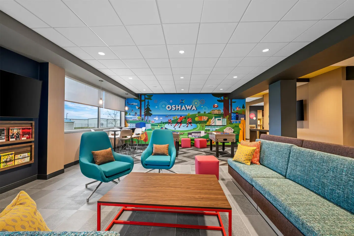 Tru by Hilton Oshawa LOUNGE_LOBBY