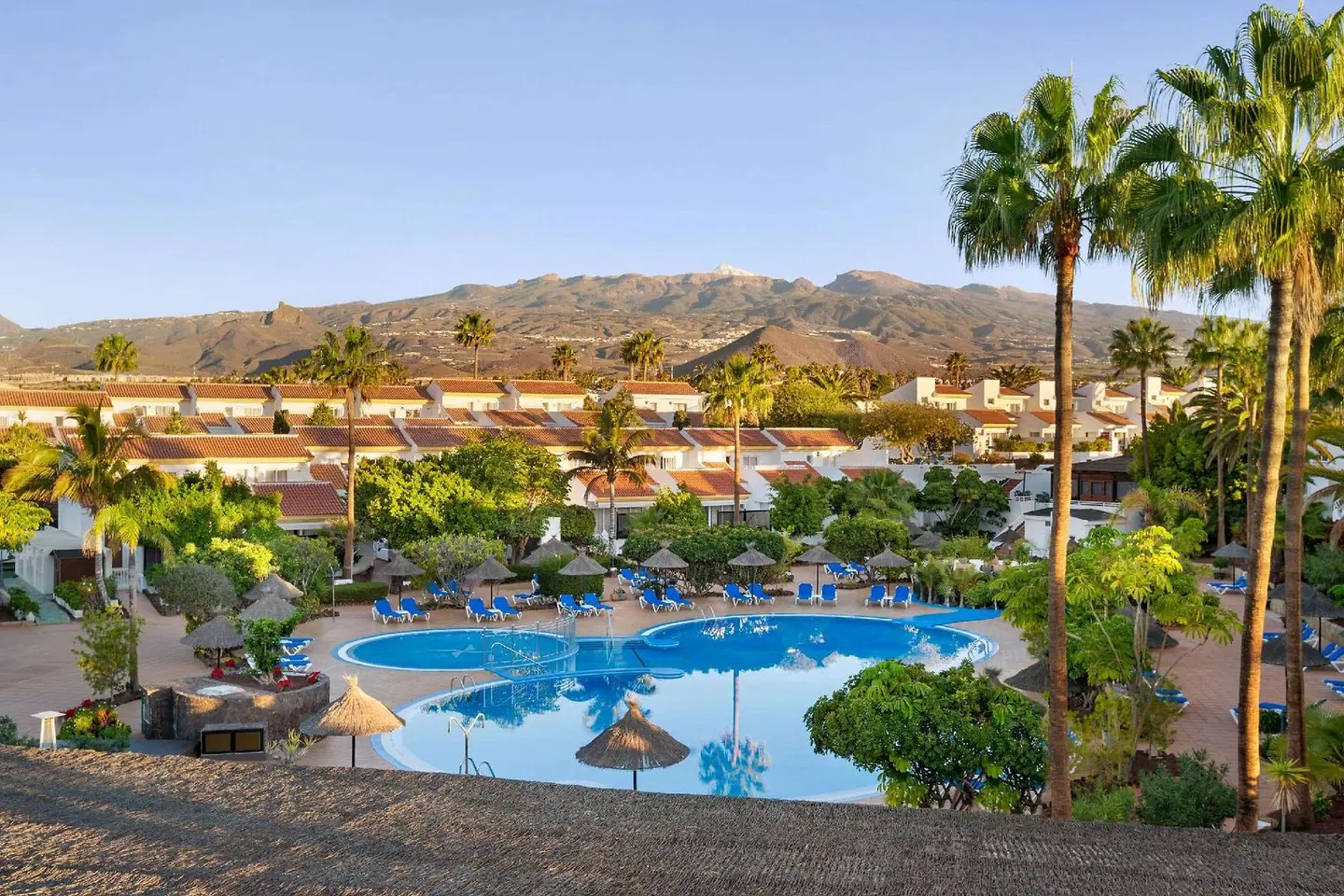 Wyndham Residences Tenerife Golf del Sur OUTDOOR_POOL