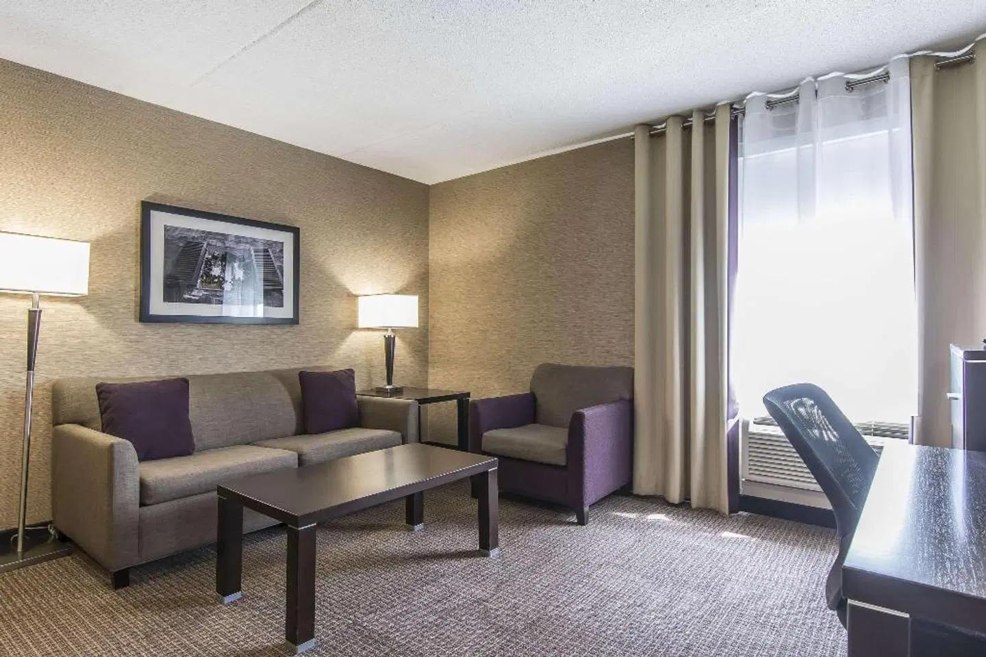 Quattro Hotel & Conf. Centre, Ascend Hotel Collection ROOM_EXAMPLE