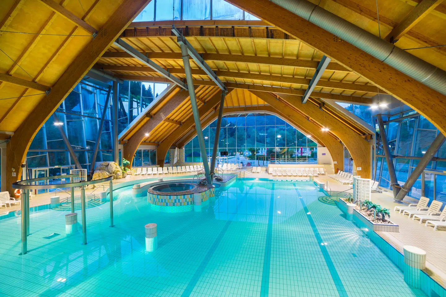 GreenLine Hotel Terme Snovik Hallenbad