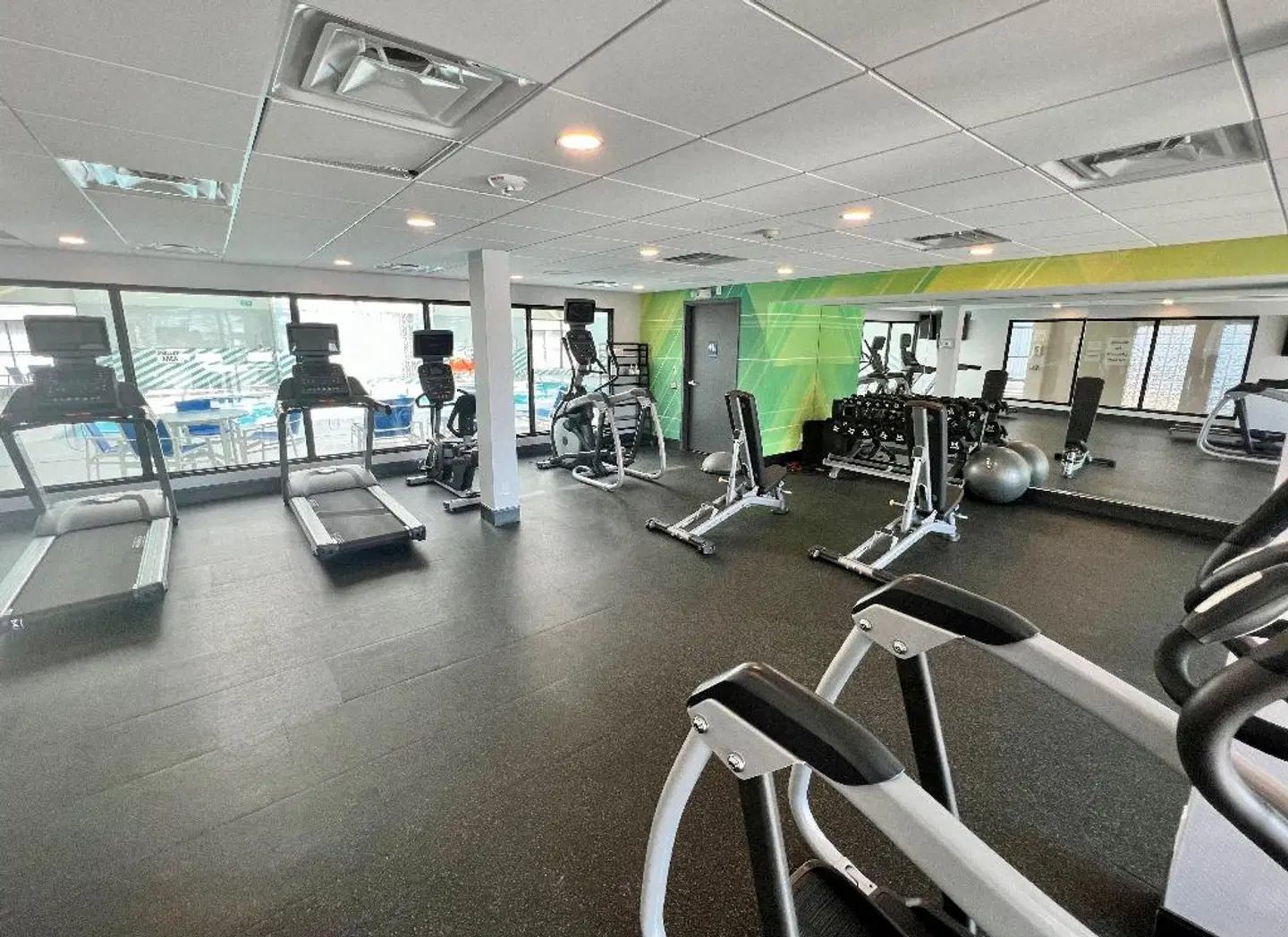 Holiday Inn Toronto Airport East SPORTS_AND_LEISURE
