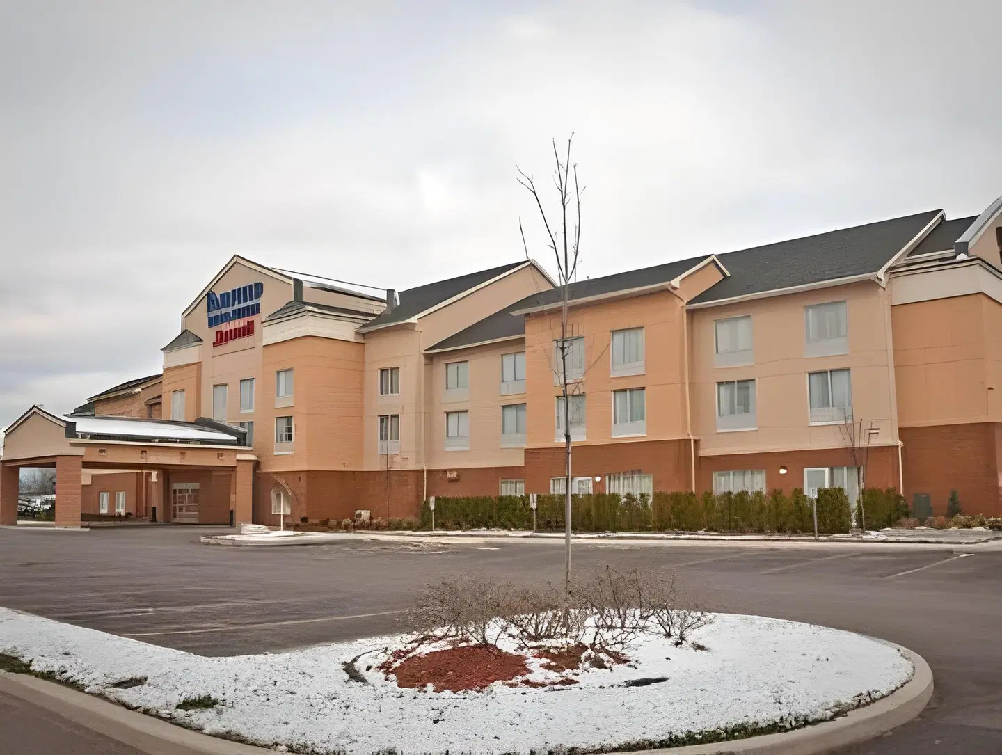 Fairfield by Marriott Inn & Suites Sault Ste. Marie EXTERIOR