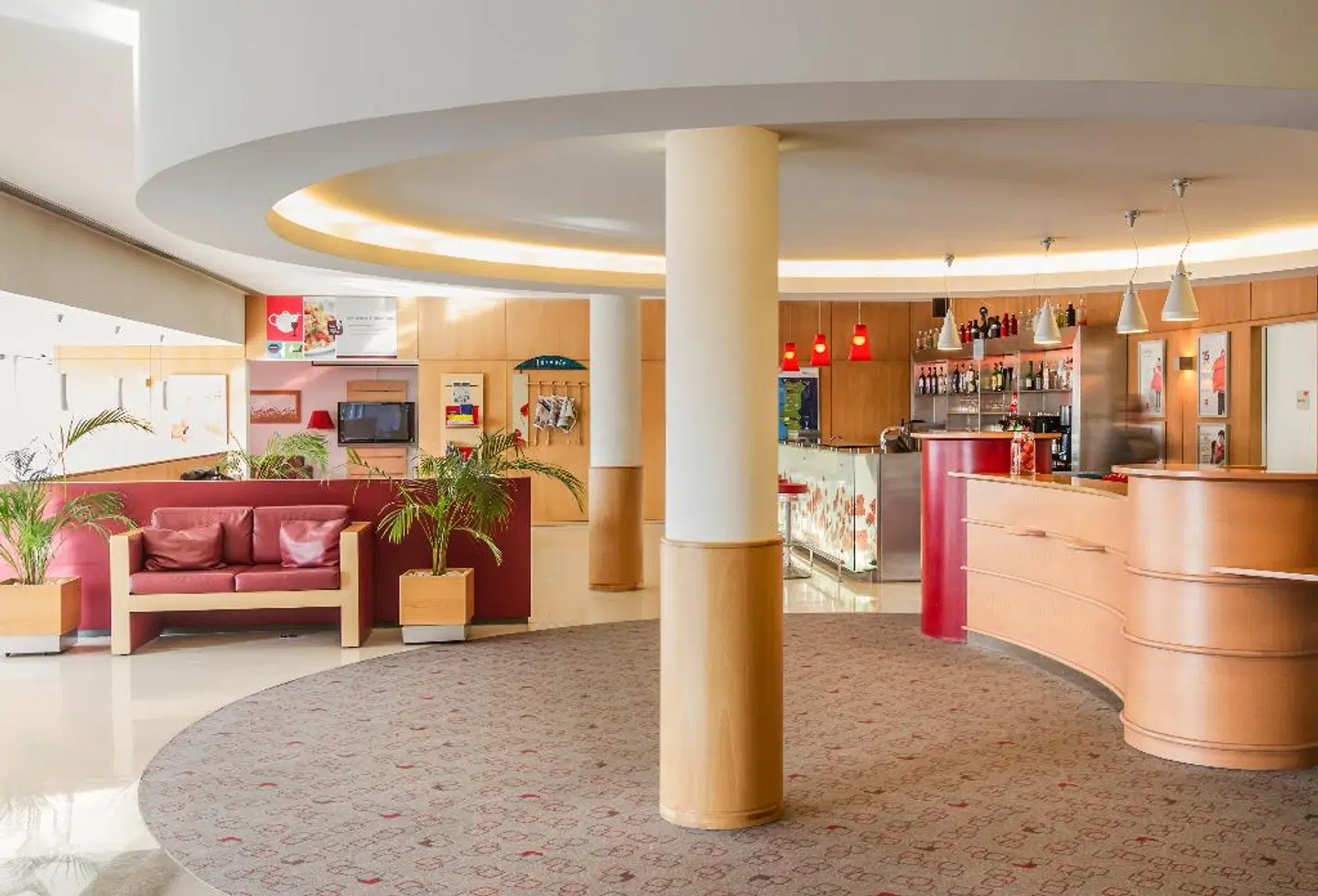 ibis Porto São João Bar