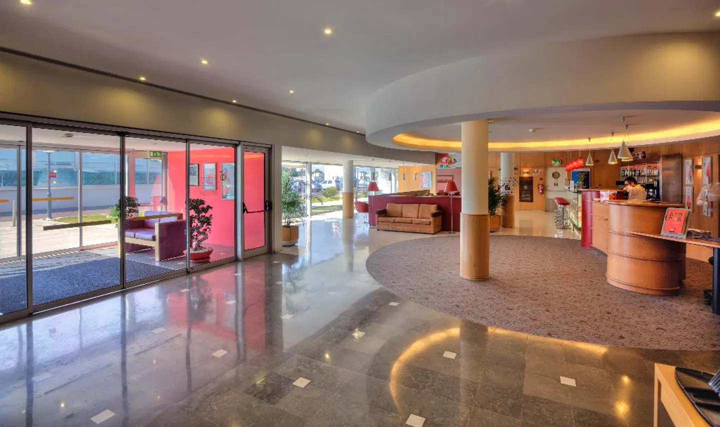ibis Porto São João LOUNGE_LOBBY