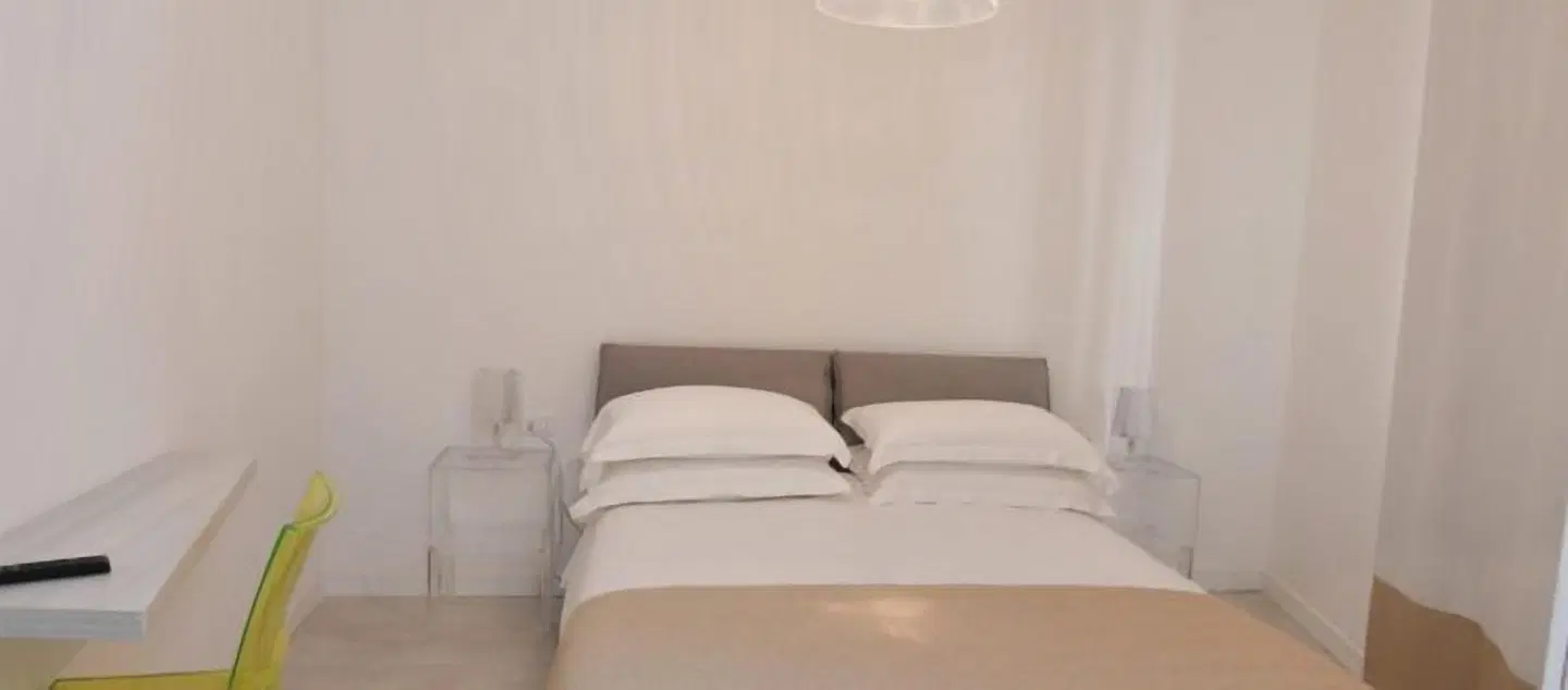 White 1903 ROOM_EXAMPLE