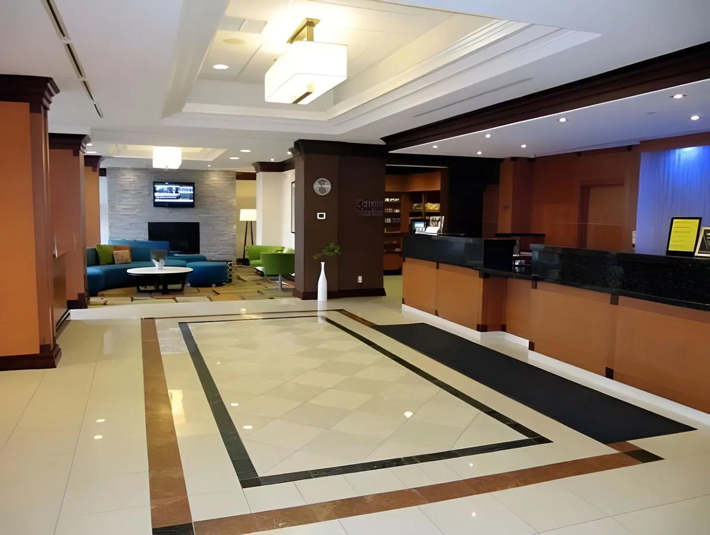 Fairfield by Marriott Inn & Suites Toronto Airport LOUNGE_LOBBY