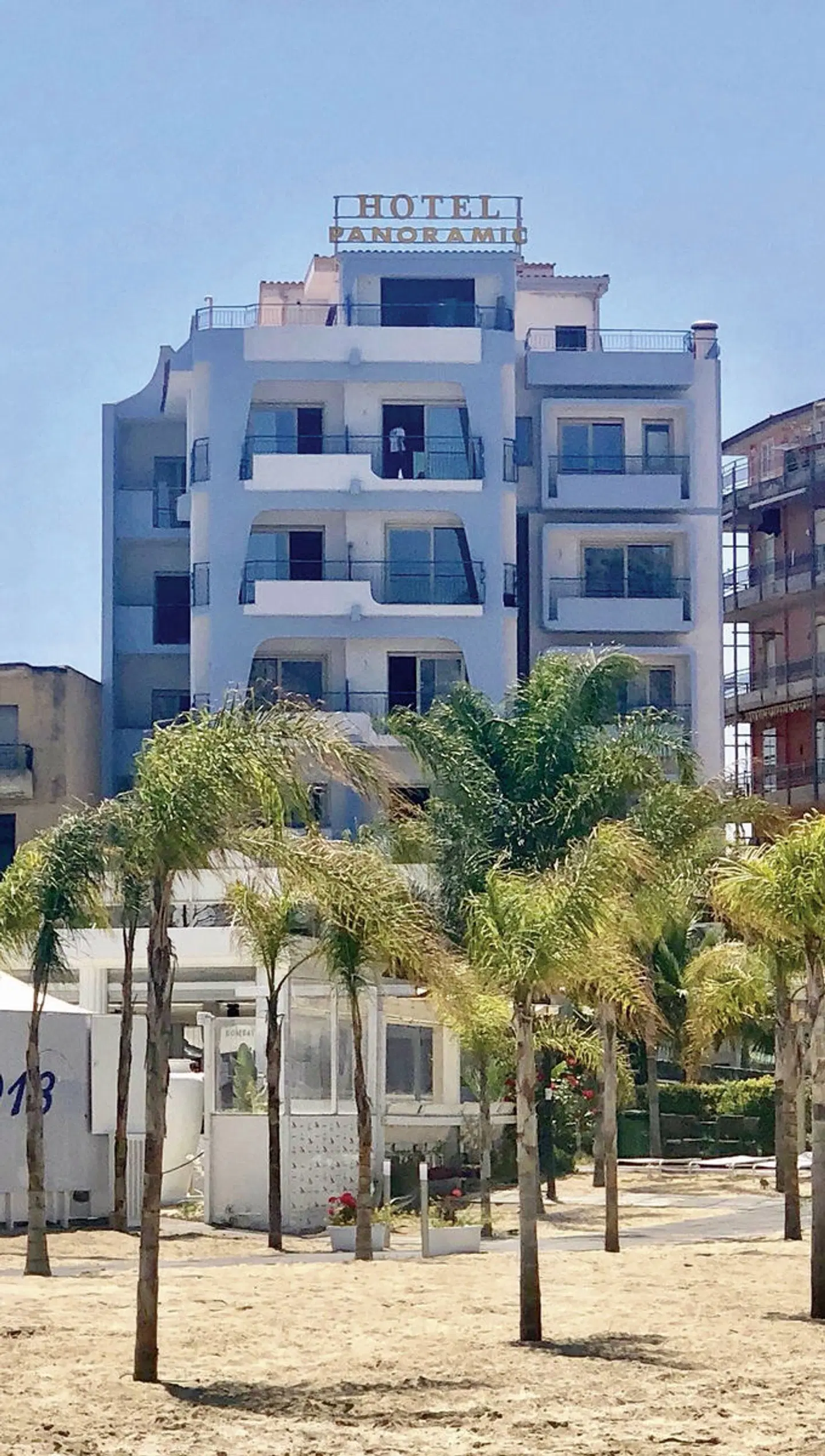 Panoramic EXTERIOR