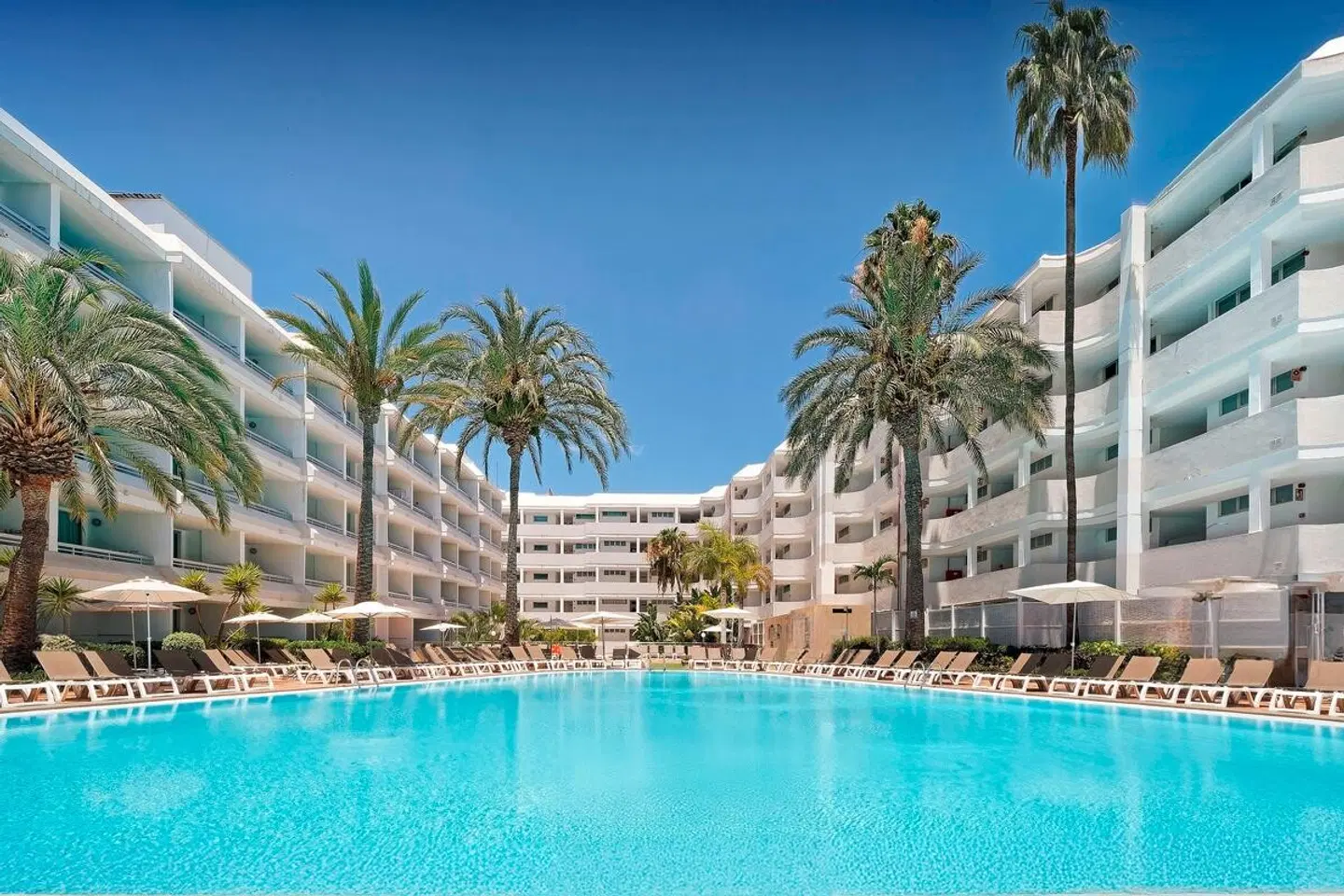 AKEAH Broncemar Maspalomas OUTDOOR_POOL