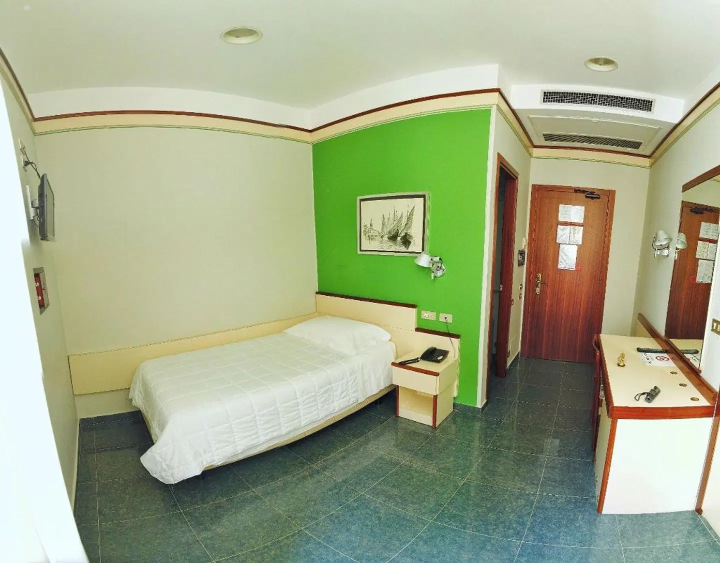 Le Petit Hotel ROOM_EXAMPLE