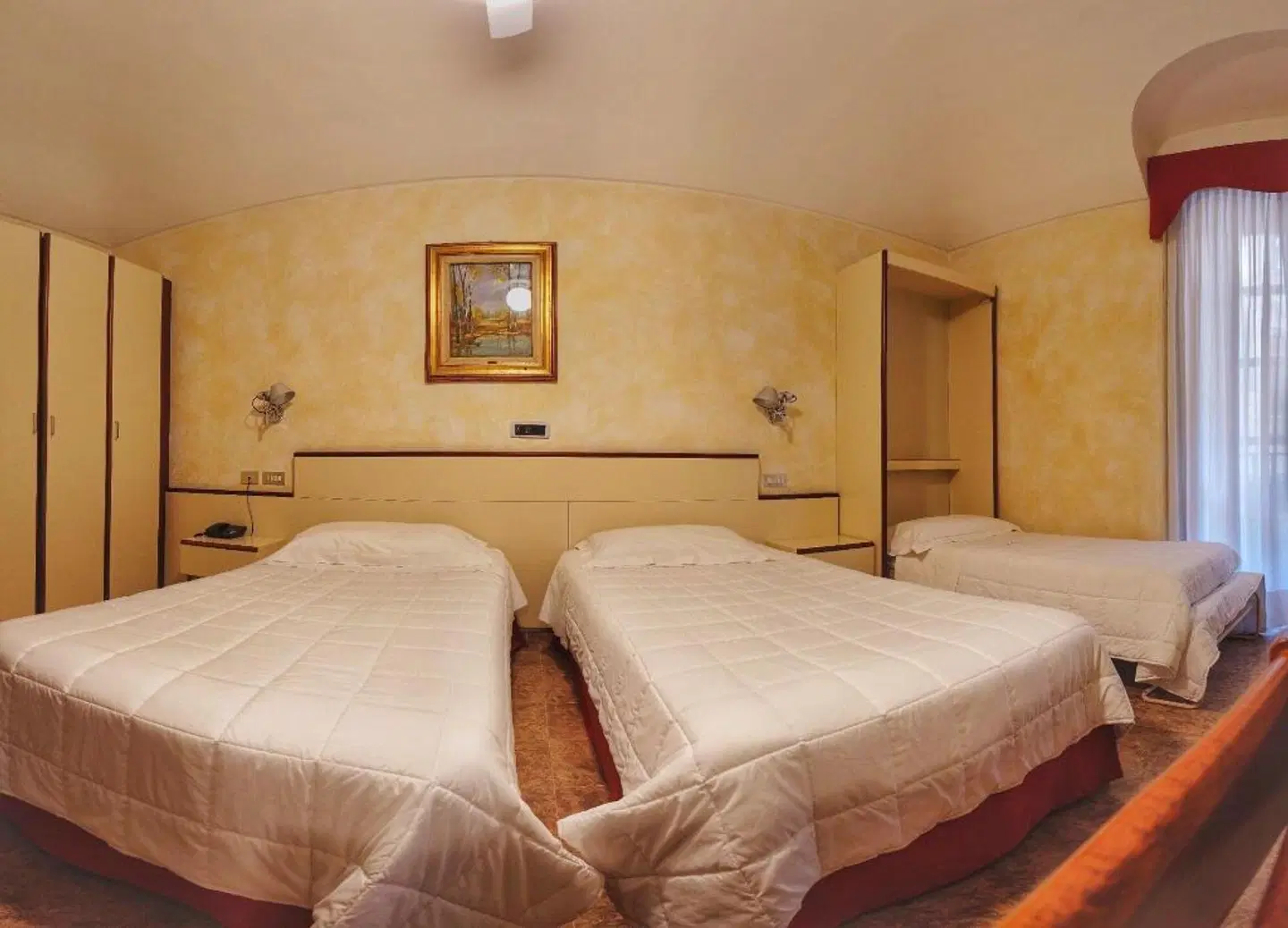 Le Petit Hotel ROOM_EXAMPLE