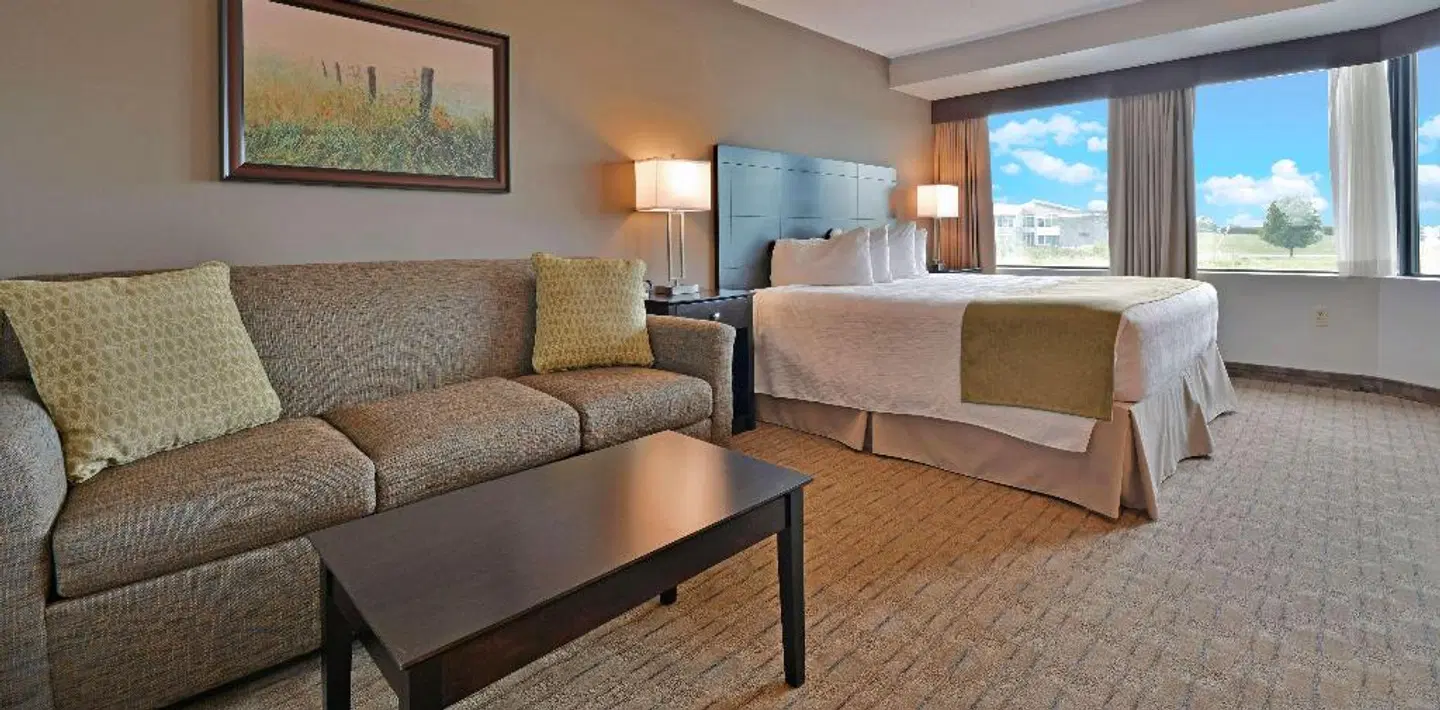 Best Western Pembroke Inn & Conference Centre ROOM_EXAMPLE