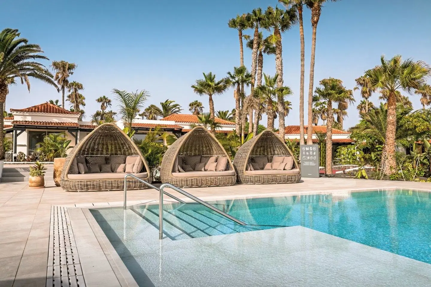 Barceló Fuerteventura Royal Level - Adults Only OUTDOOR_POOL