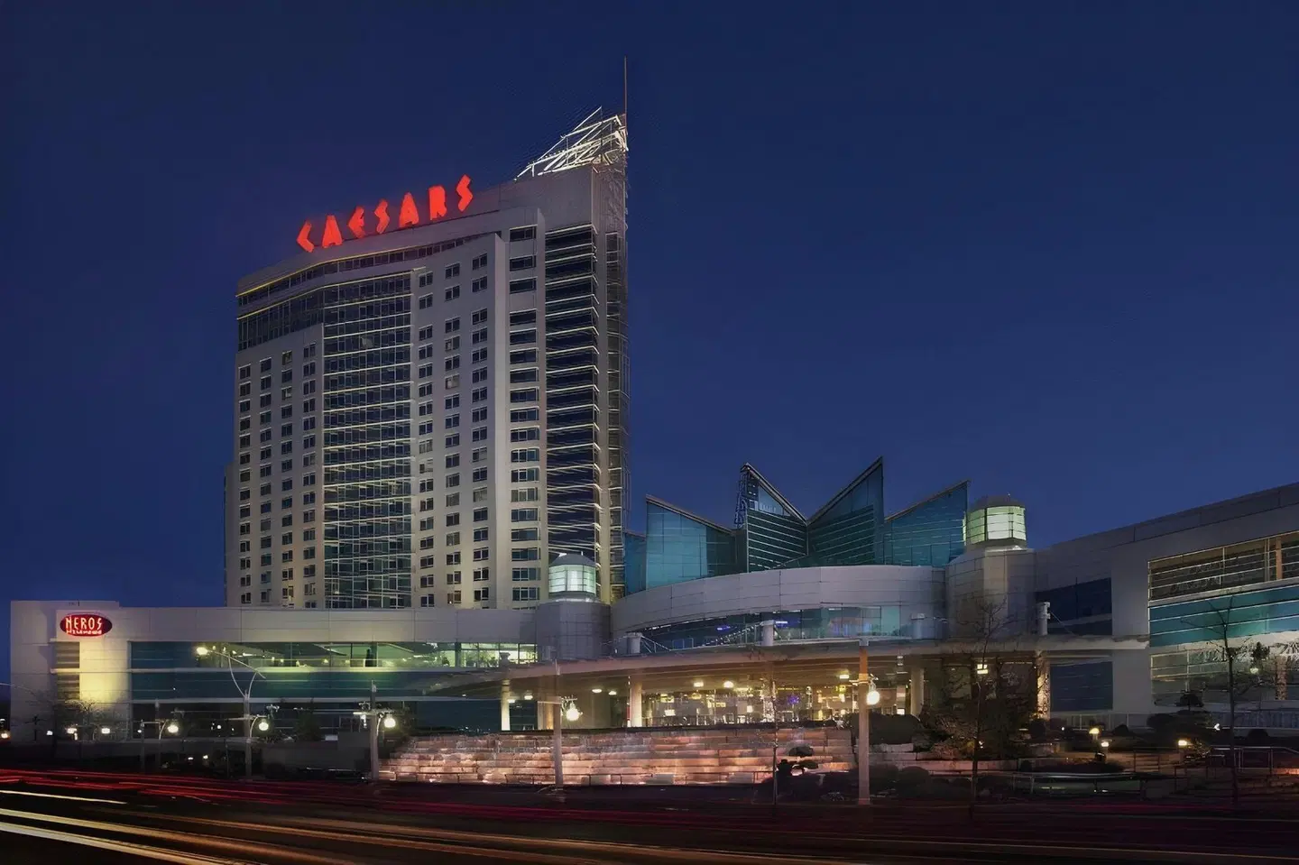 Caesars Windsor Hotel and Casino EXTERIOR