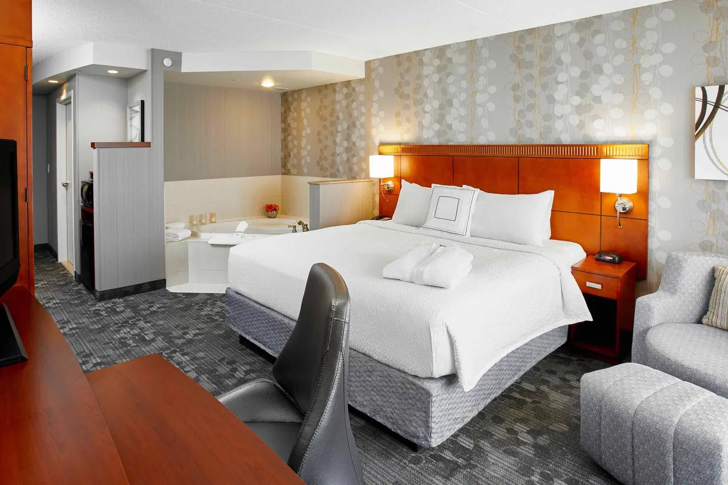 Courtyard by Marriott Toronto Brampton ROOM_EXAMPLE