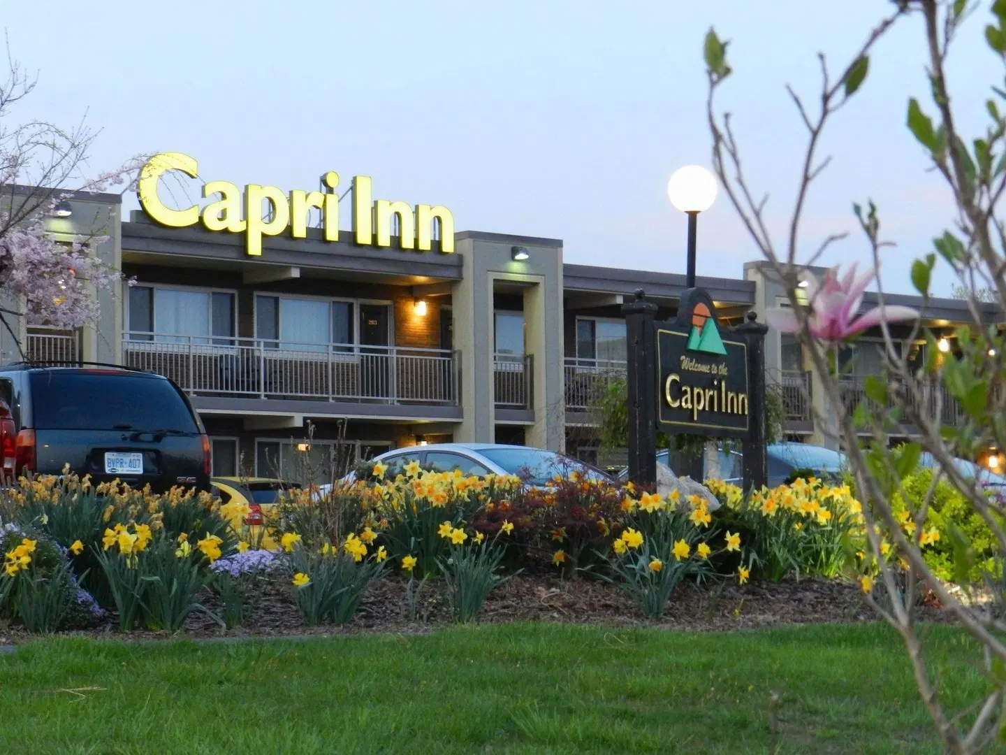 Capri Inn EXTERIOR