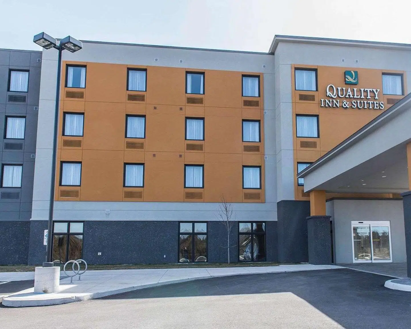 Quality Inn & Suites Kingston MODEL_IMPRESSION